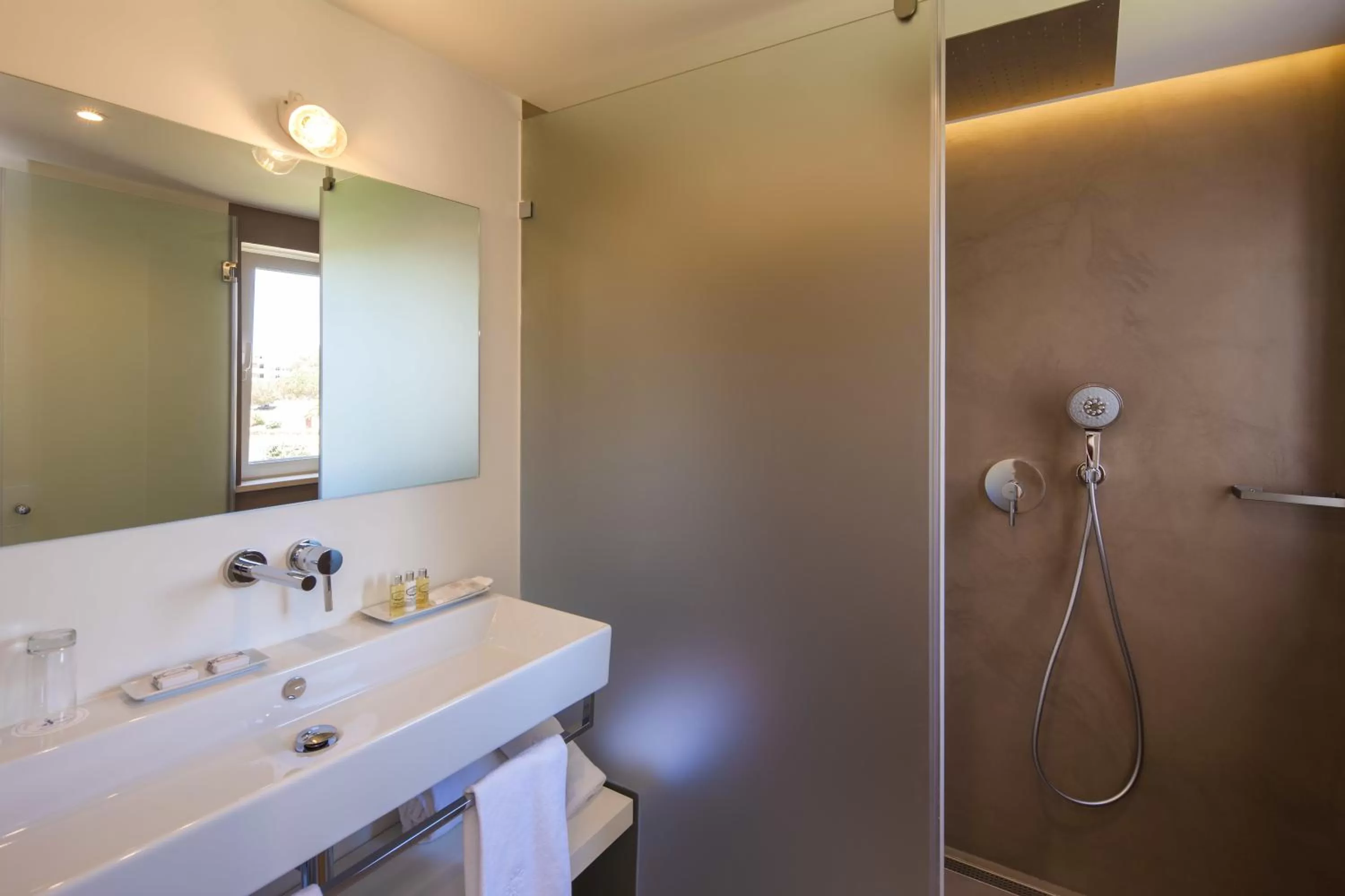 Bathroom in Costa d'Oiro Ambiance Village