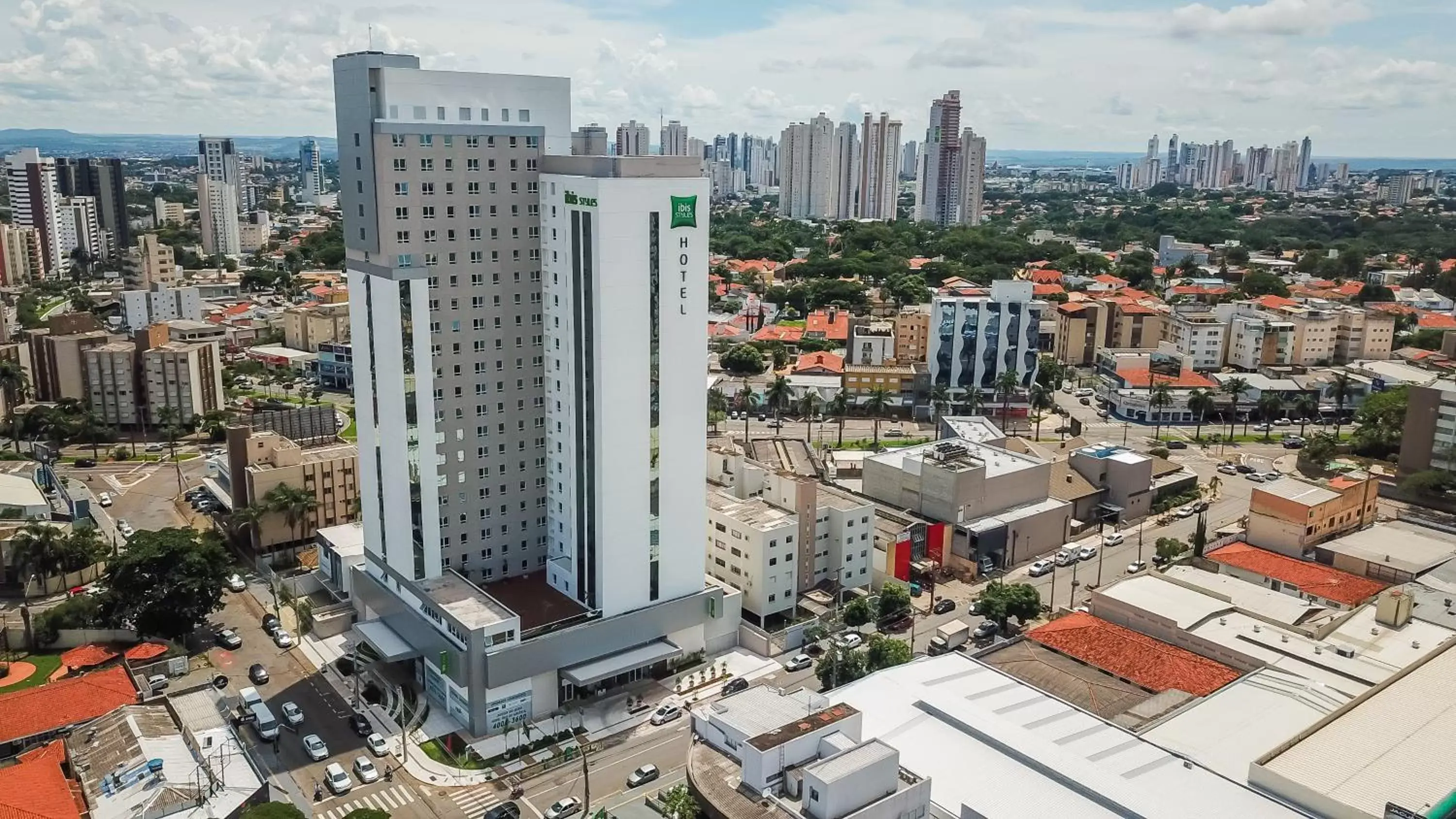 Property building, Bird's-eye View in ibis Styles Goiania Marista