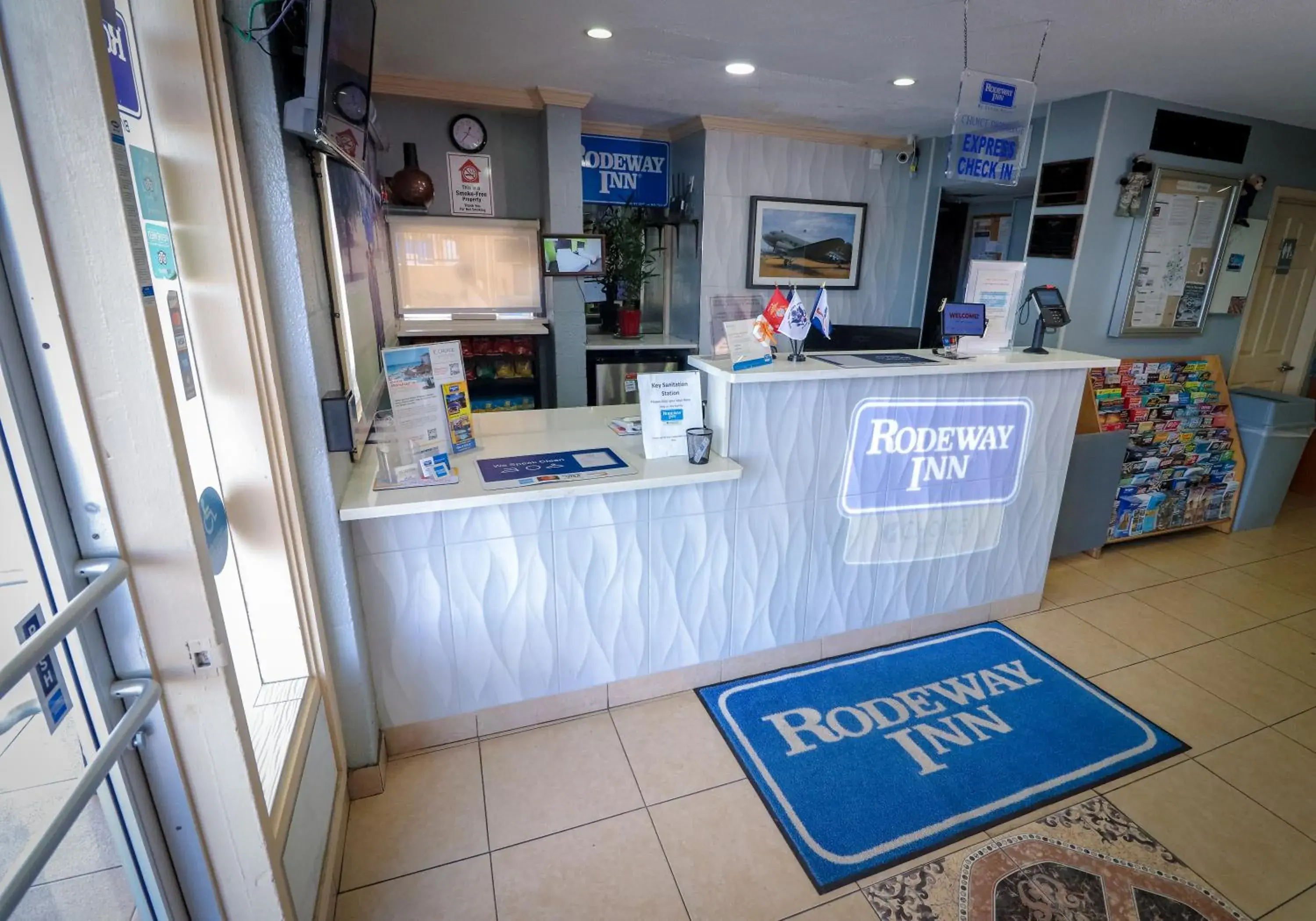 Lobby or reception, Lobby/Reception in Rodeway Inn San Antonio Lackland AFB - SeaWorld