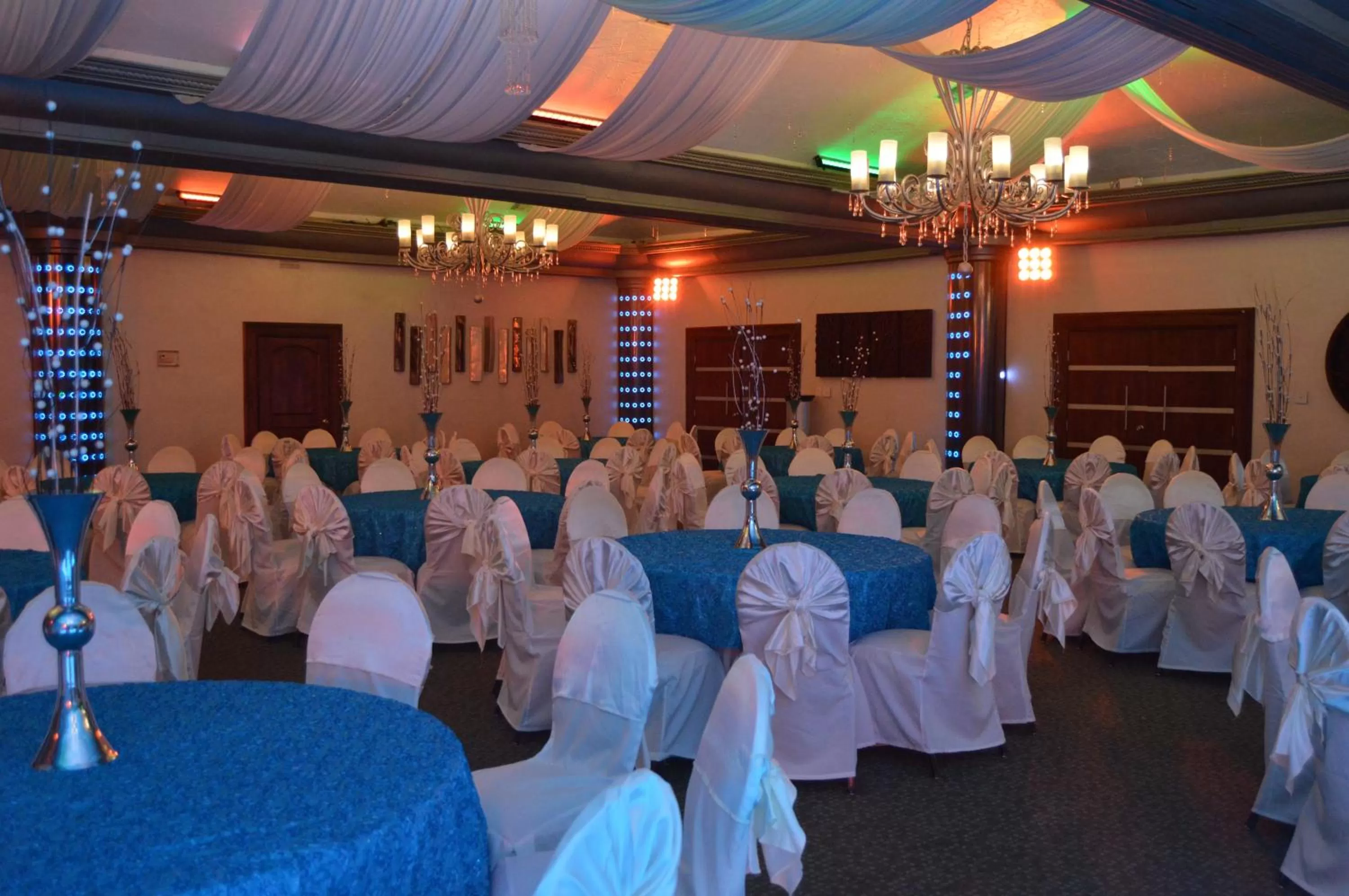 Business facilities in Business Hotel & Suites María Bonita