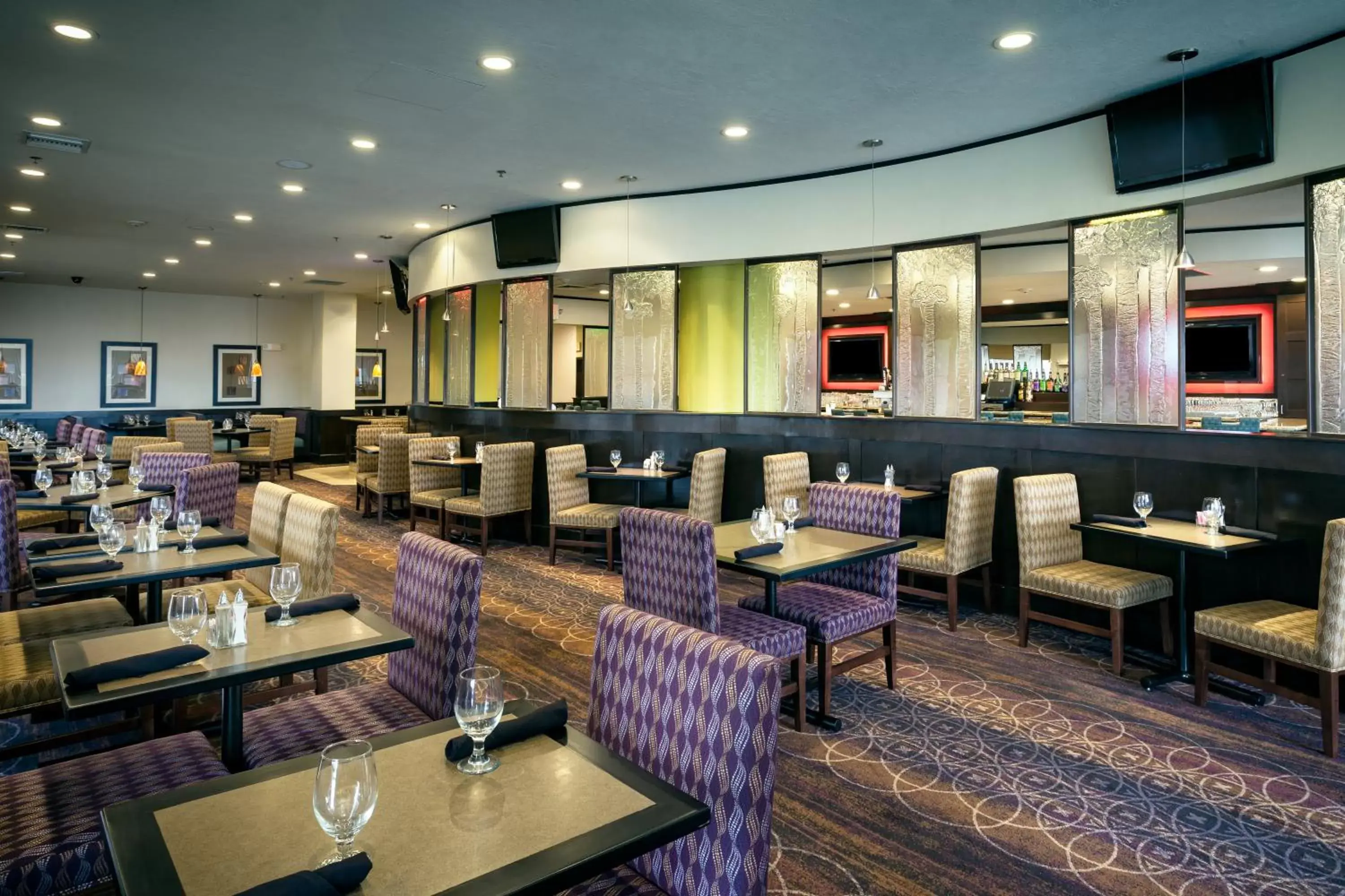 Restaurant/Places to Eat in Crowne Plaza Anchorage-Midtown, an IHG Hotel