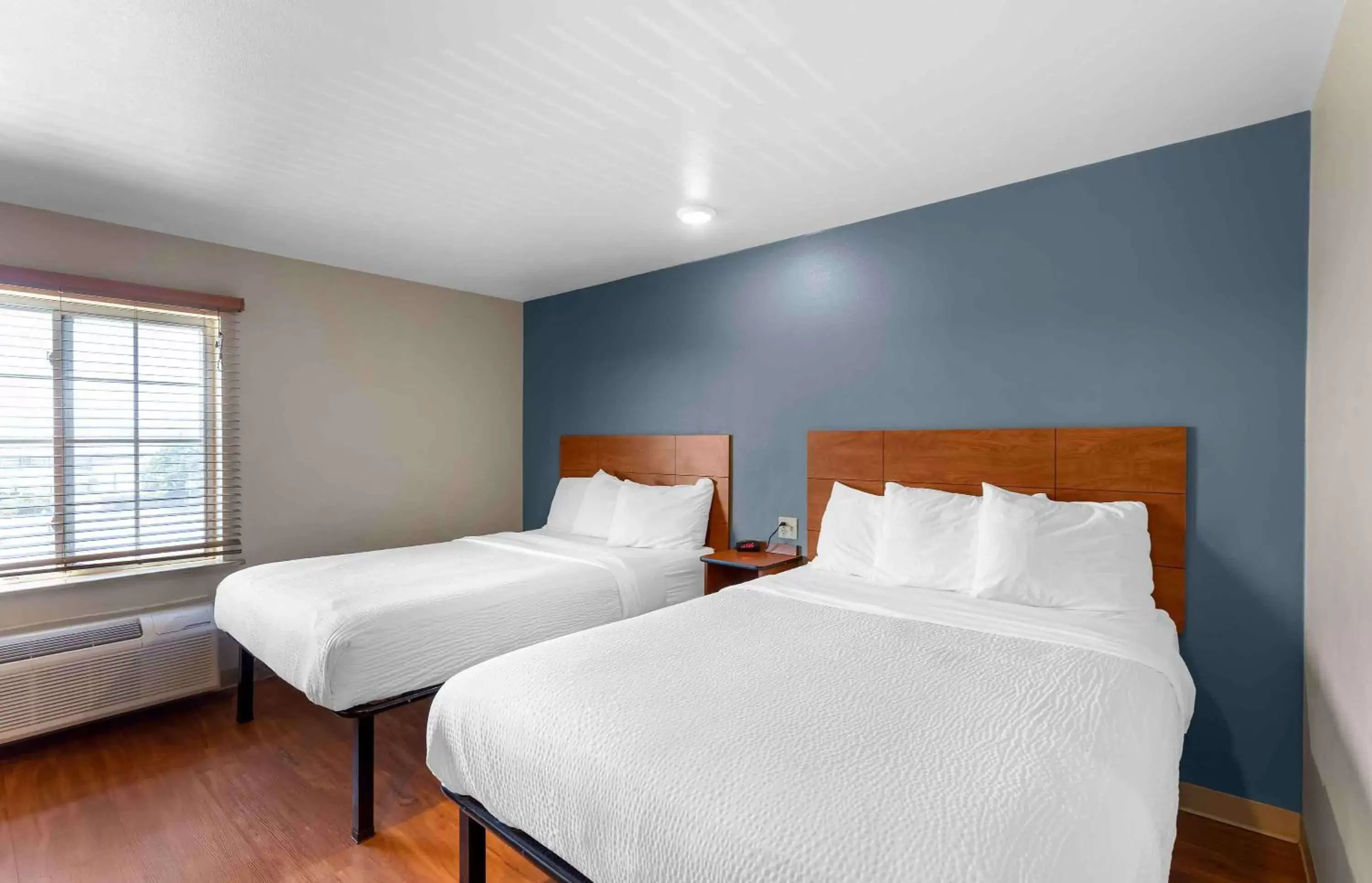 Bedroom, Bed in Extended Stay America Suites - Denver - Airport