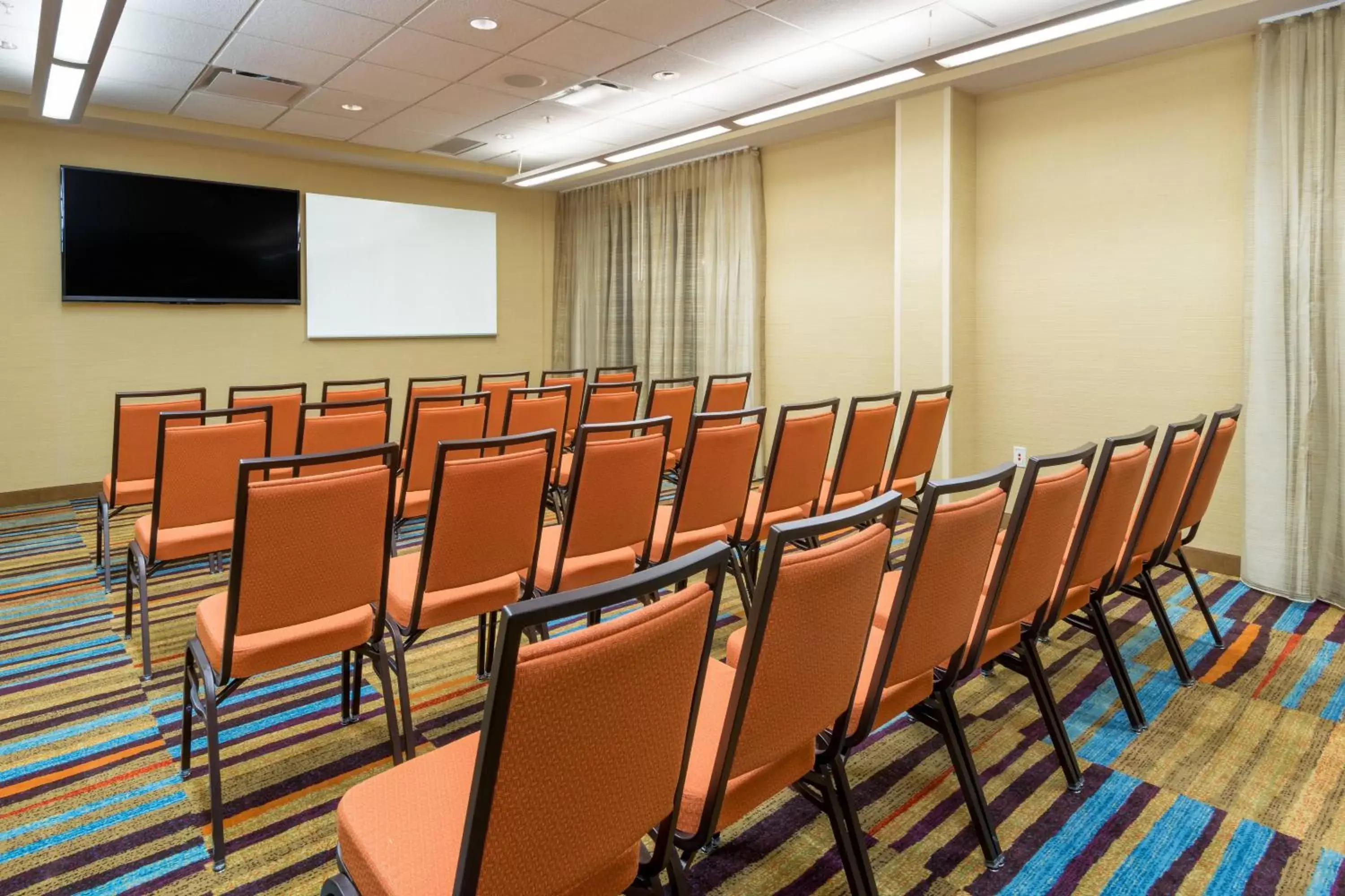 Meeting/conference room in Fairfield Inn & Suites Louisville Downtown