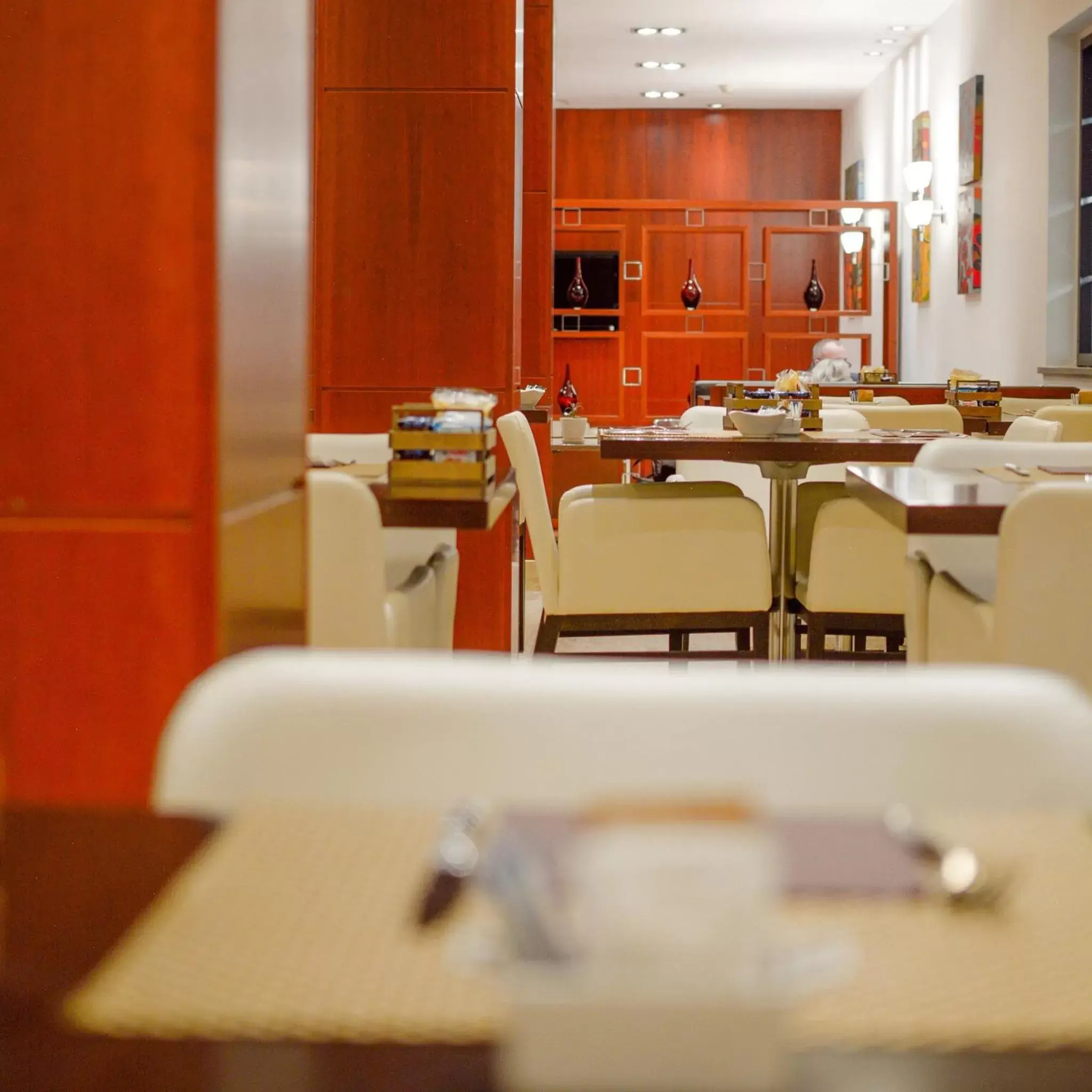 Breakfast, Restaurant/Places to Eat in Hotel dei Cavalieri Caserta - La Reggia