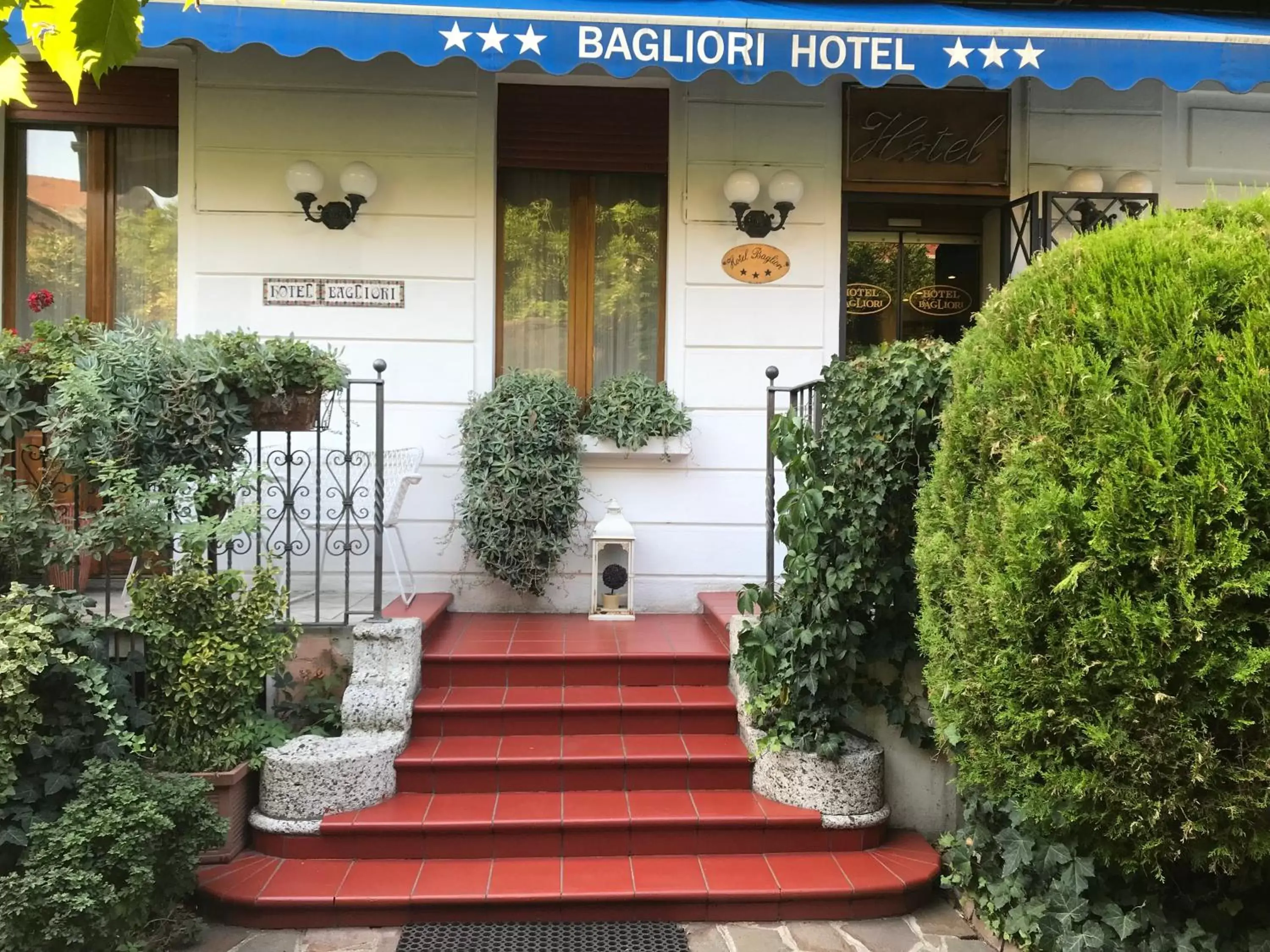 Facade/entrance in Hotel Bagliori