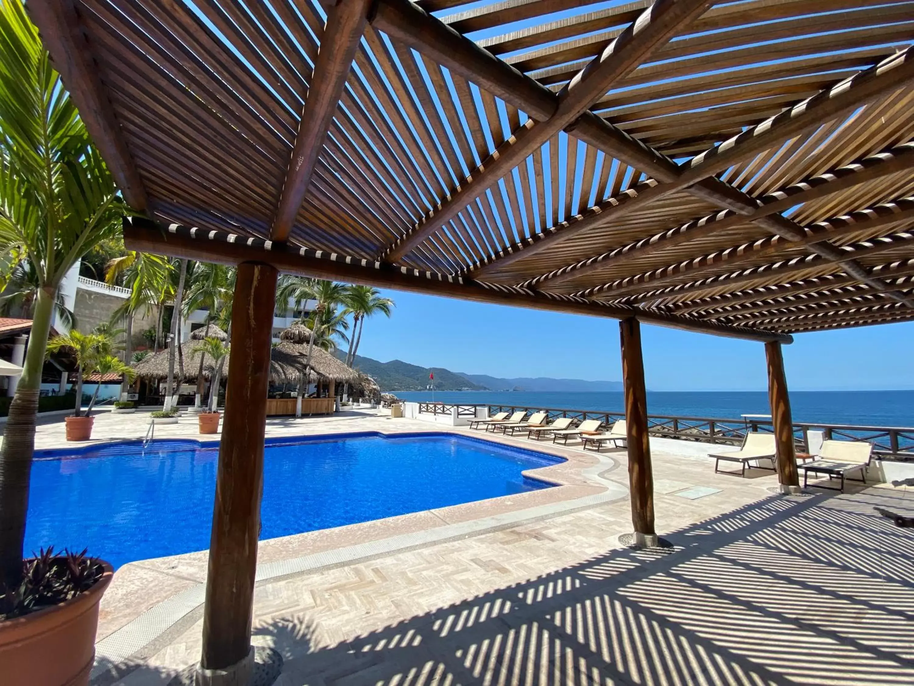 Swimming Pool in Costa Sur Resort & Spa