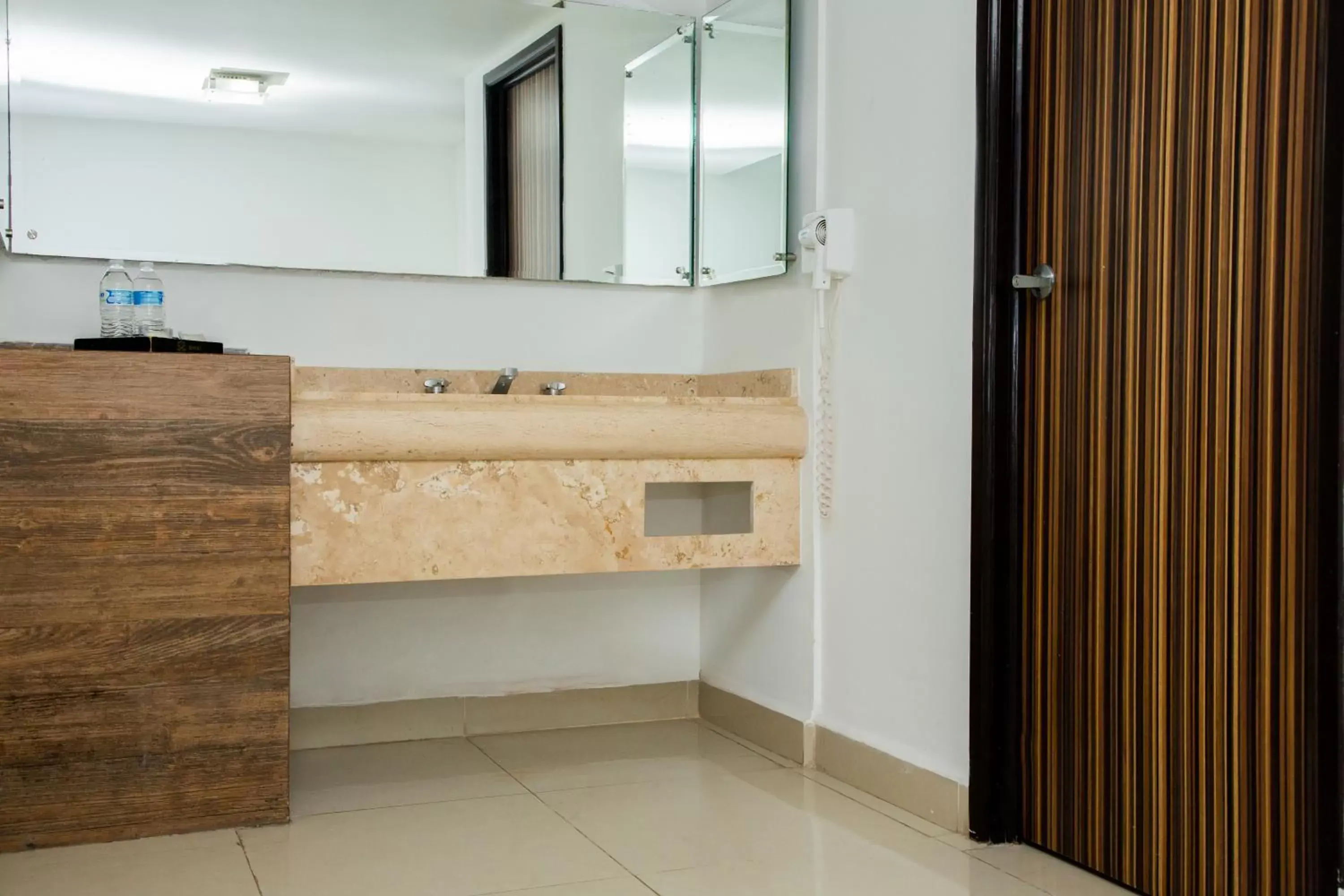 Bathroom in Hotel María Dolores San Luis Potosí