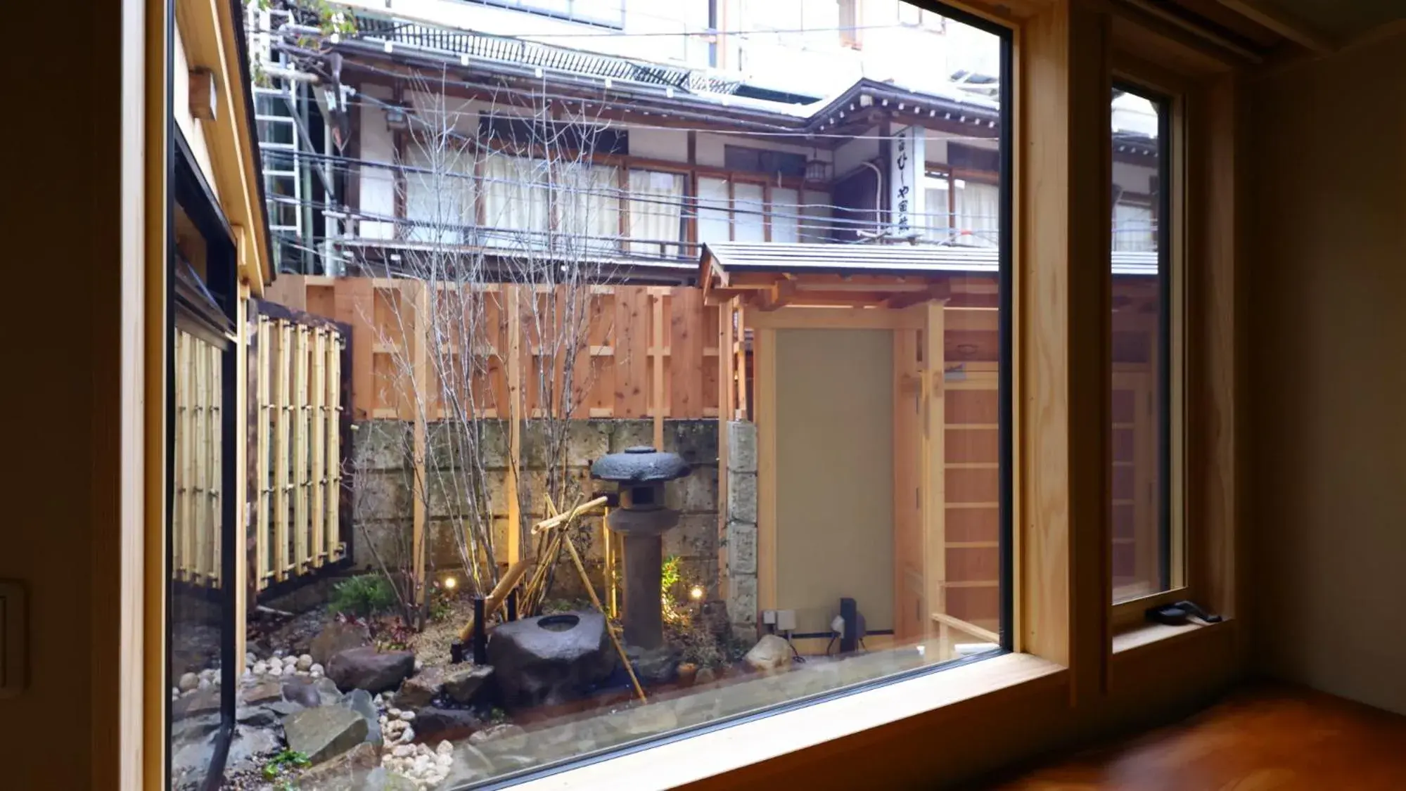 Property building in Shibu Onsen Kokuya