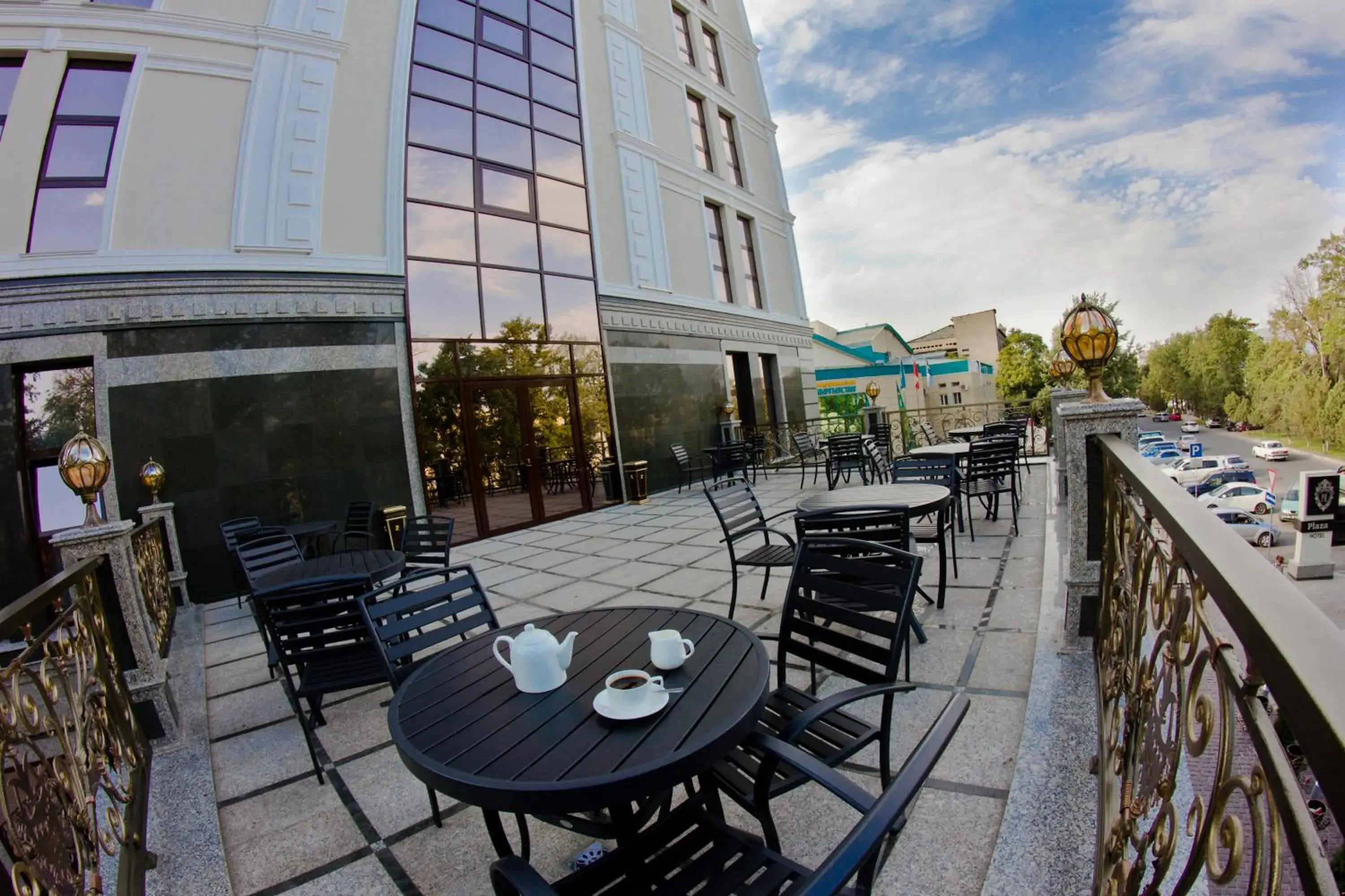 Restaurant/places to eat in Plaza Hotel Bishkek