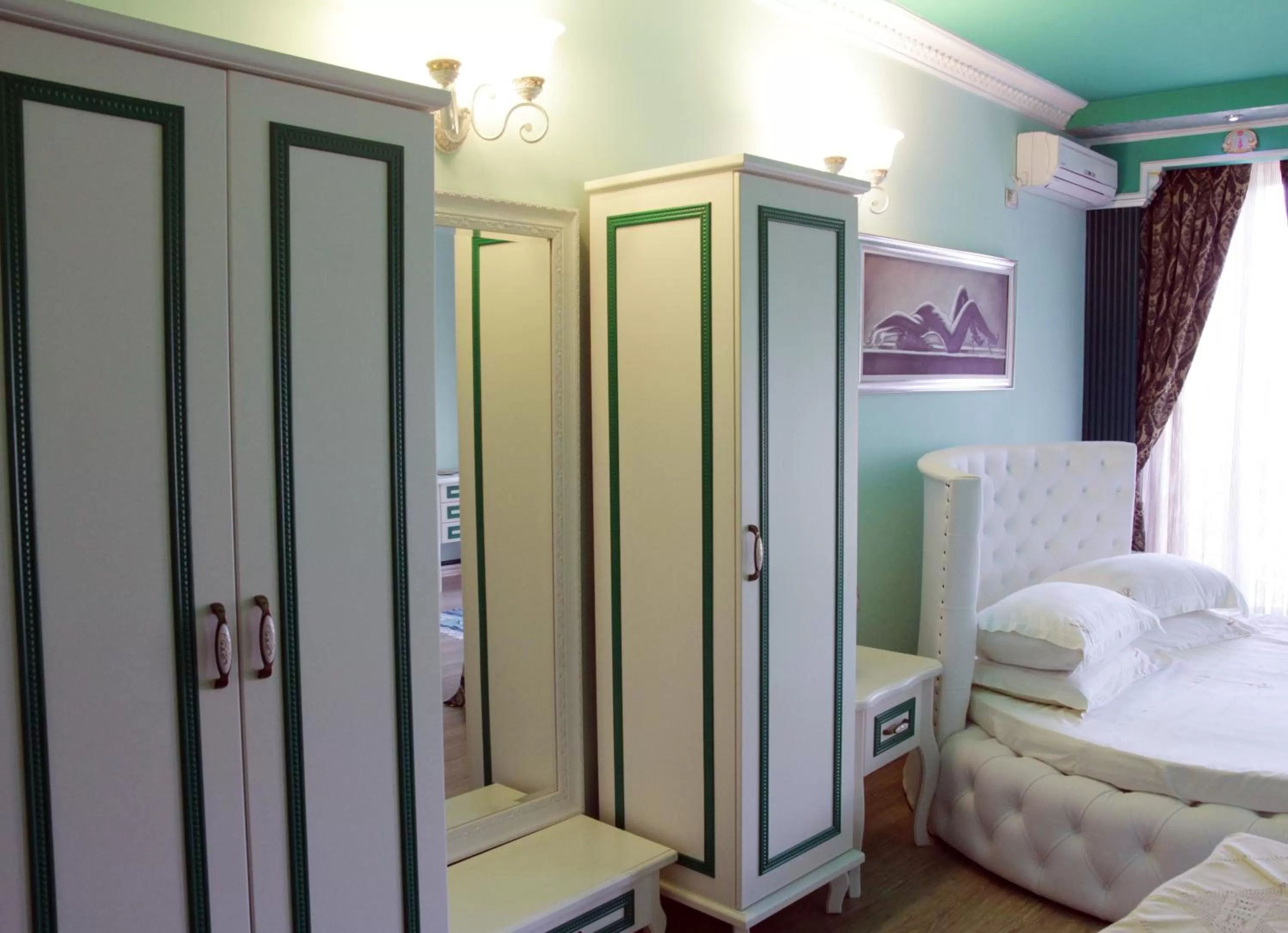 Bed in Hotel Villa Fernando Tirana