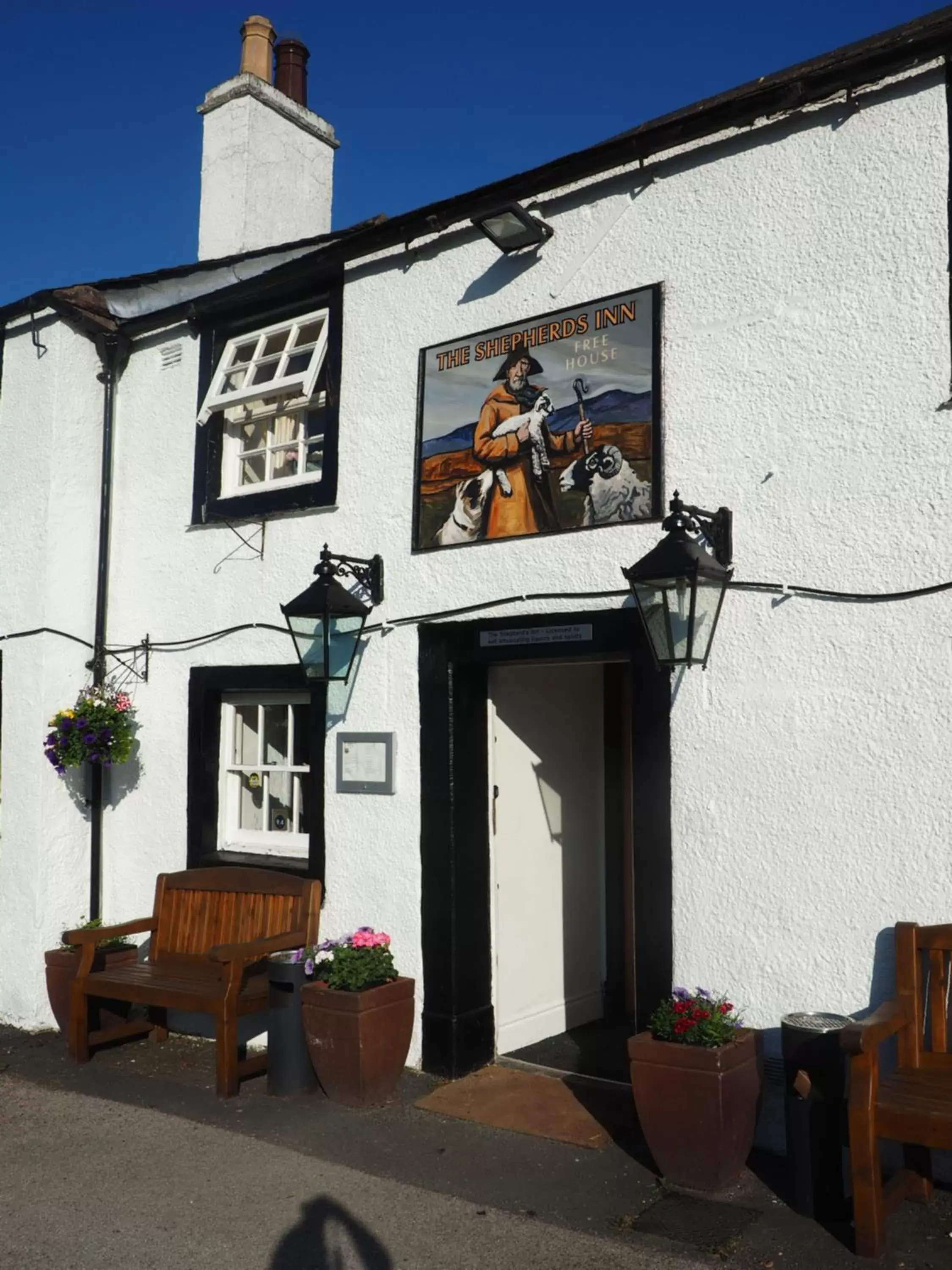 Facade/entrance, Property Building in The Shepherds Inn