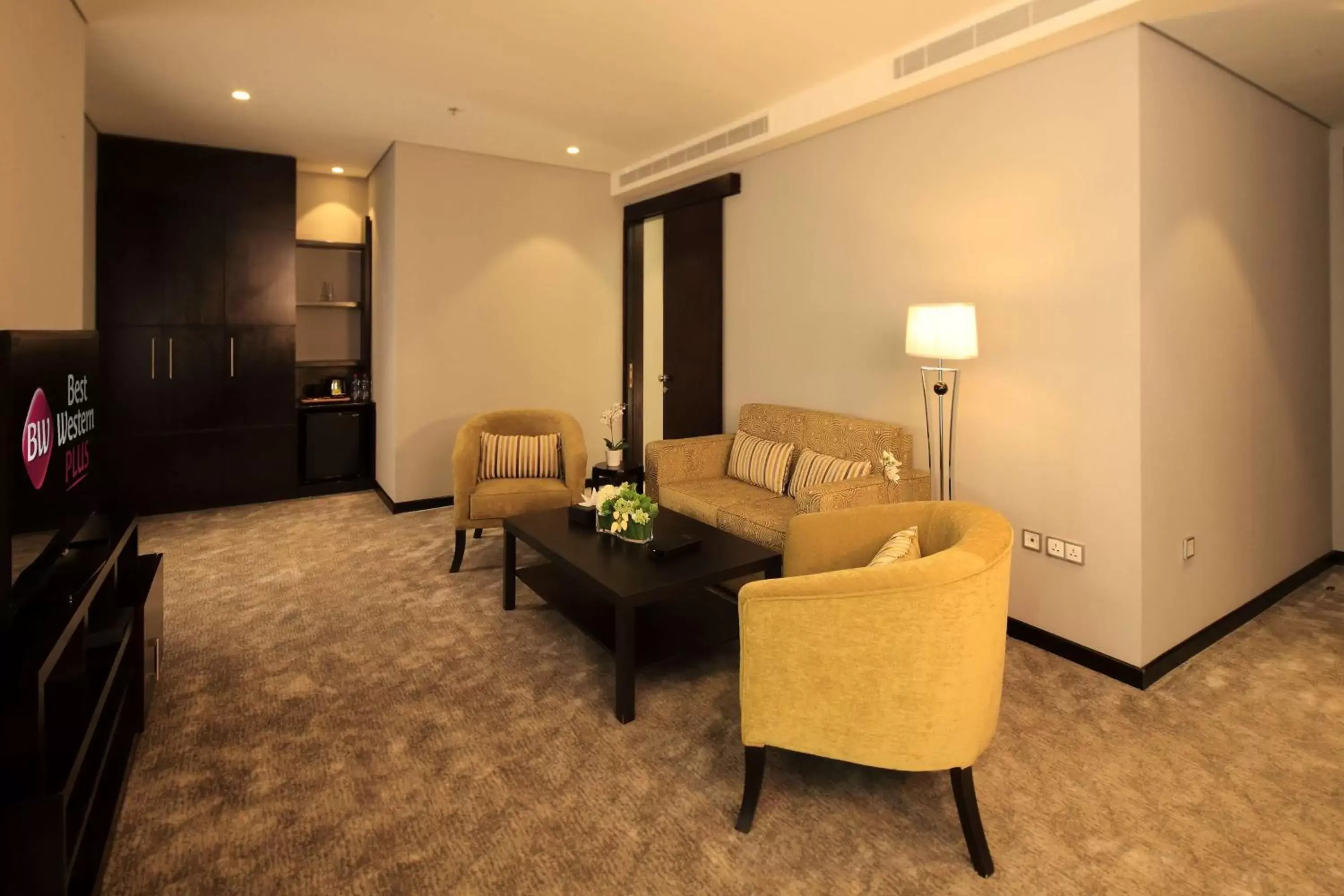 Photo of the whole room in Best Western Plus Fursan Photo of the whole room in Best Western Plus Fursan