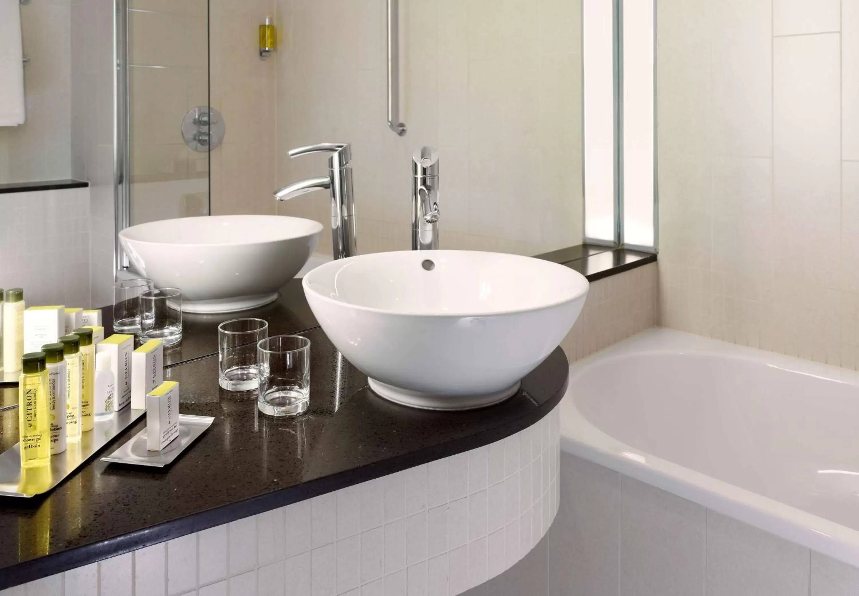 Bathroom in DoubleTree by Hilton London Heathrow Airport