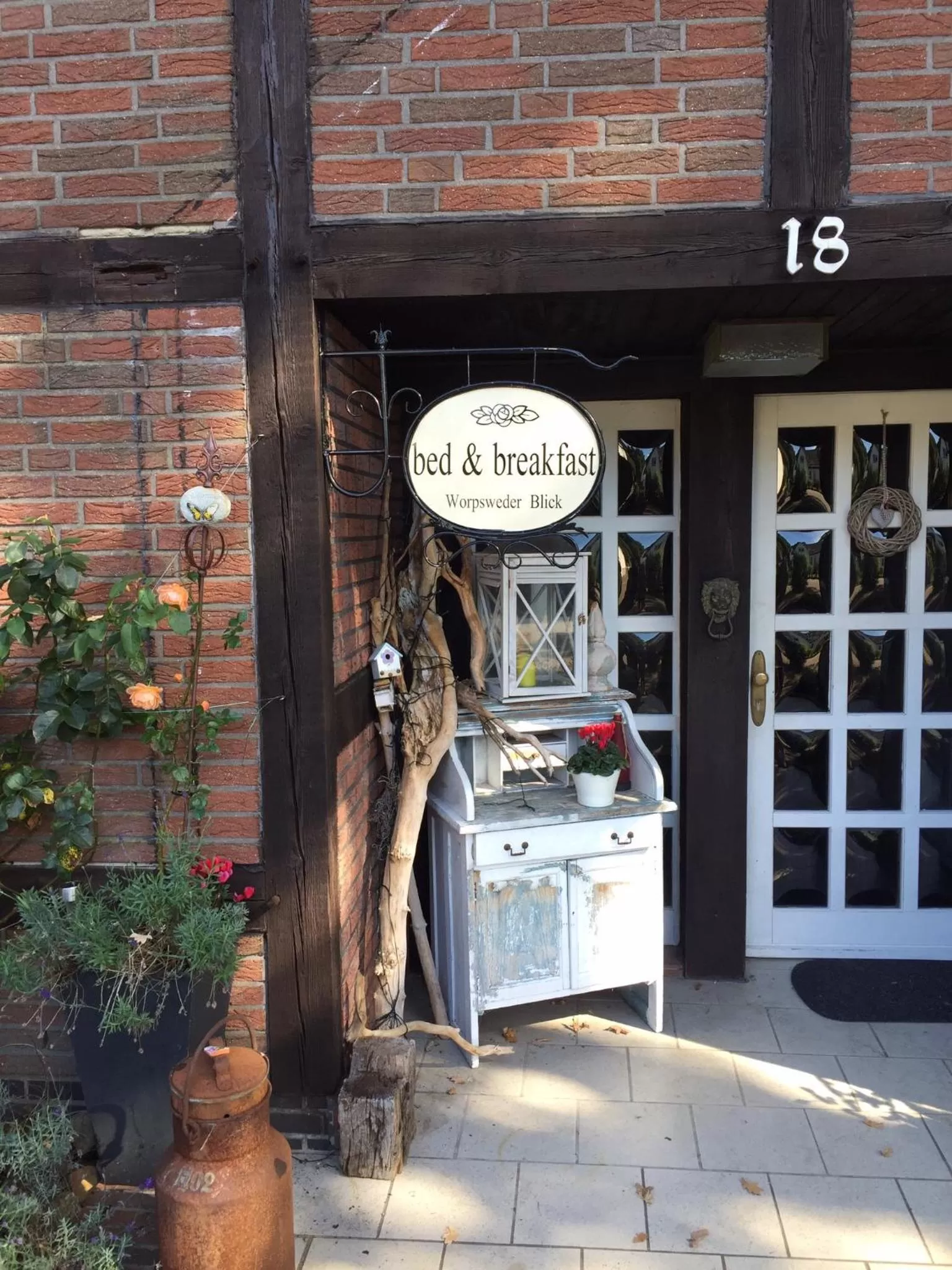 Facade/entrance in B&B Worpsweder Blick