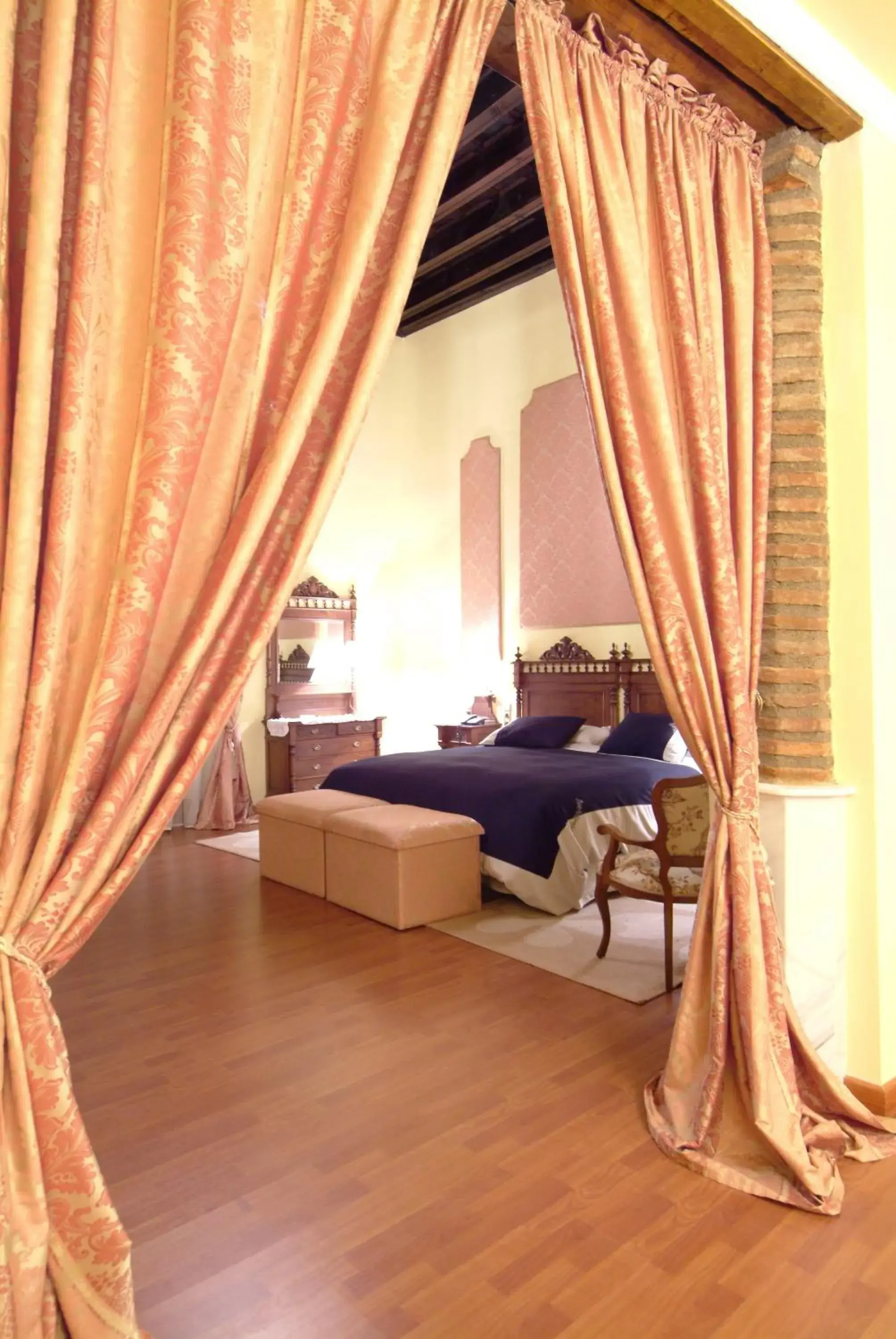 Bedroom, Bed in Hotel Palacio de Oñate