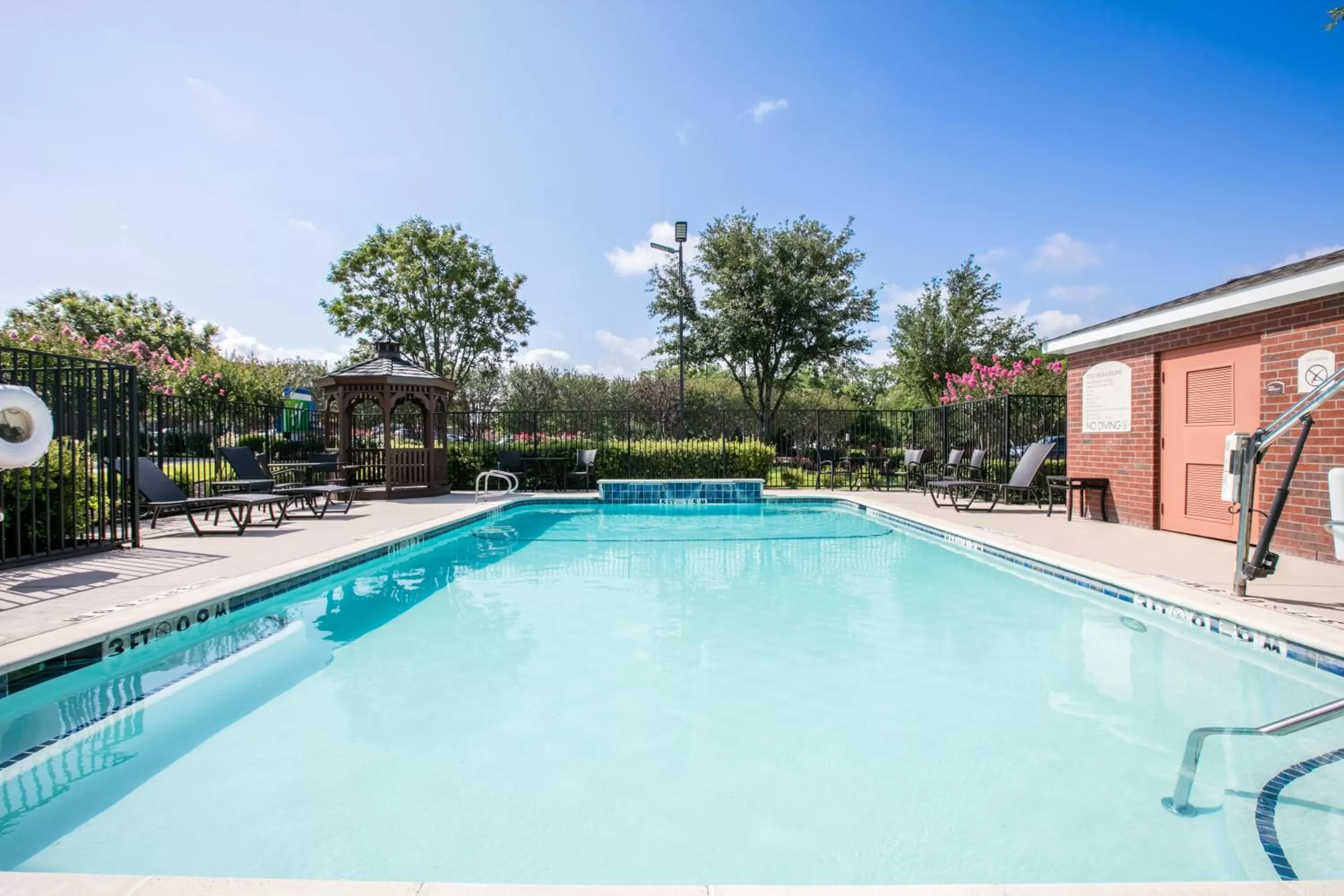 Swimming pool in Holiday Inn Express Hotel & Suites Dallas - Grand Prairie I-20 by IHG