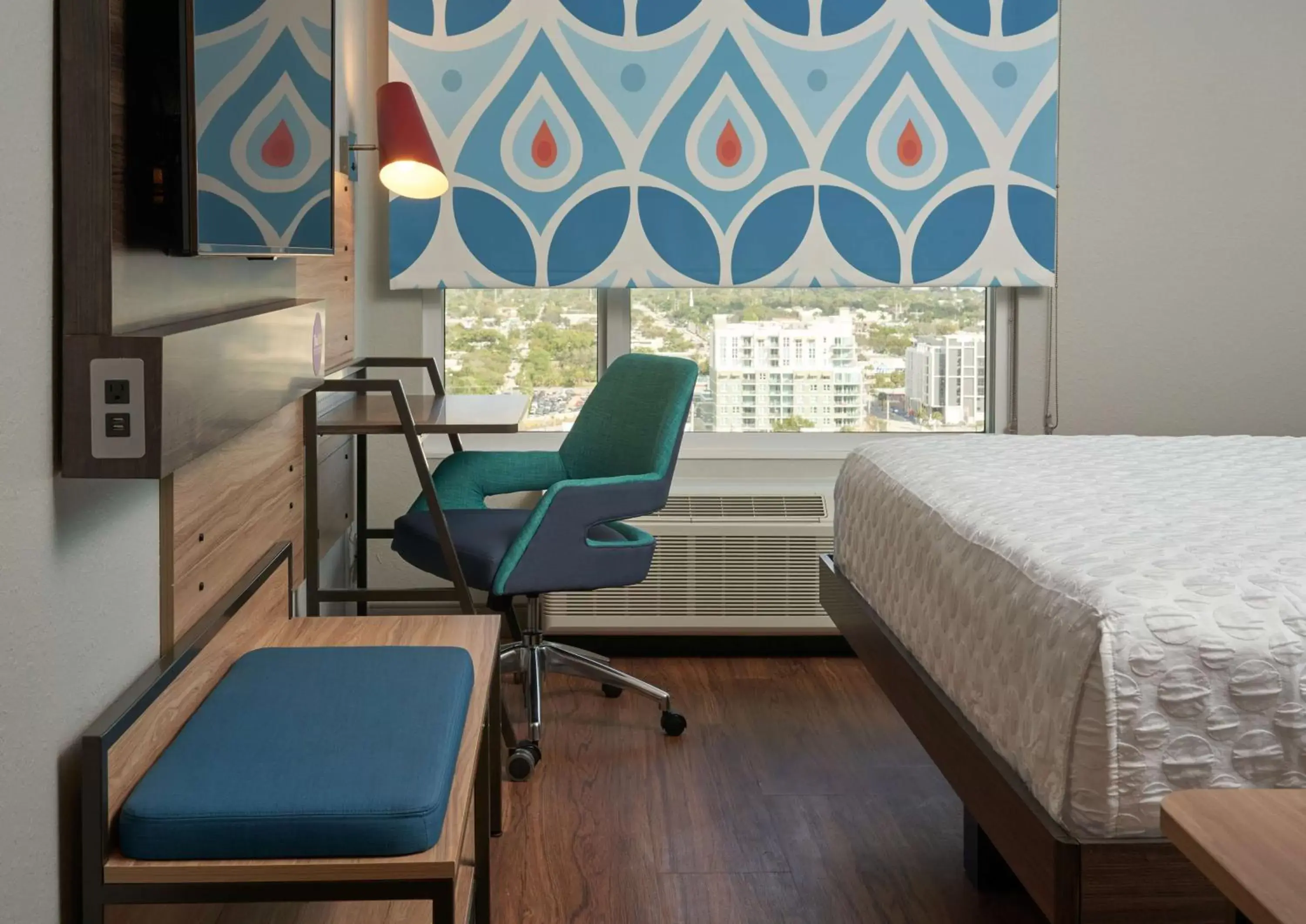 Bedroom in Tru By Hilton Fort Lauderdale Downtown-Flagler Village