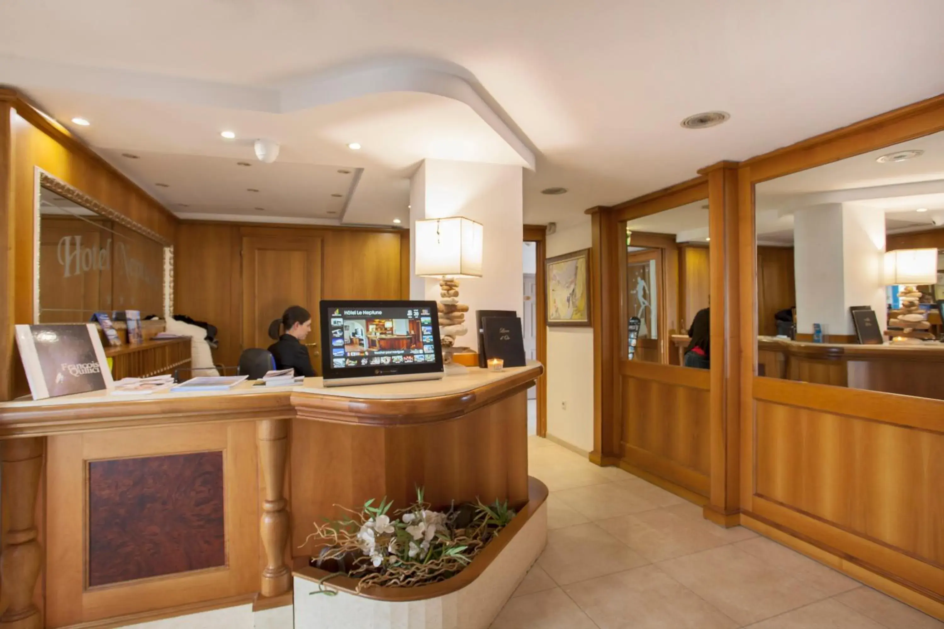 Lobby or reception, Lobby/Reception in Le Neptune & Spa