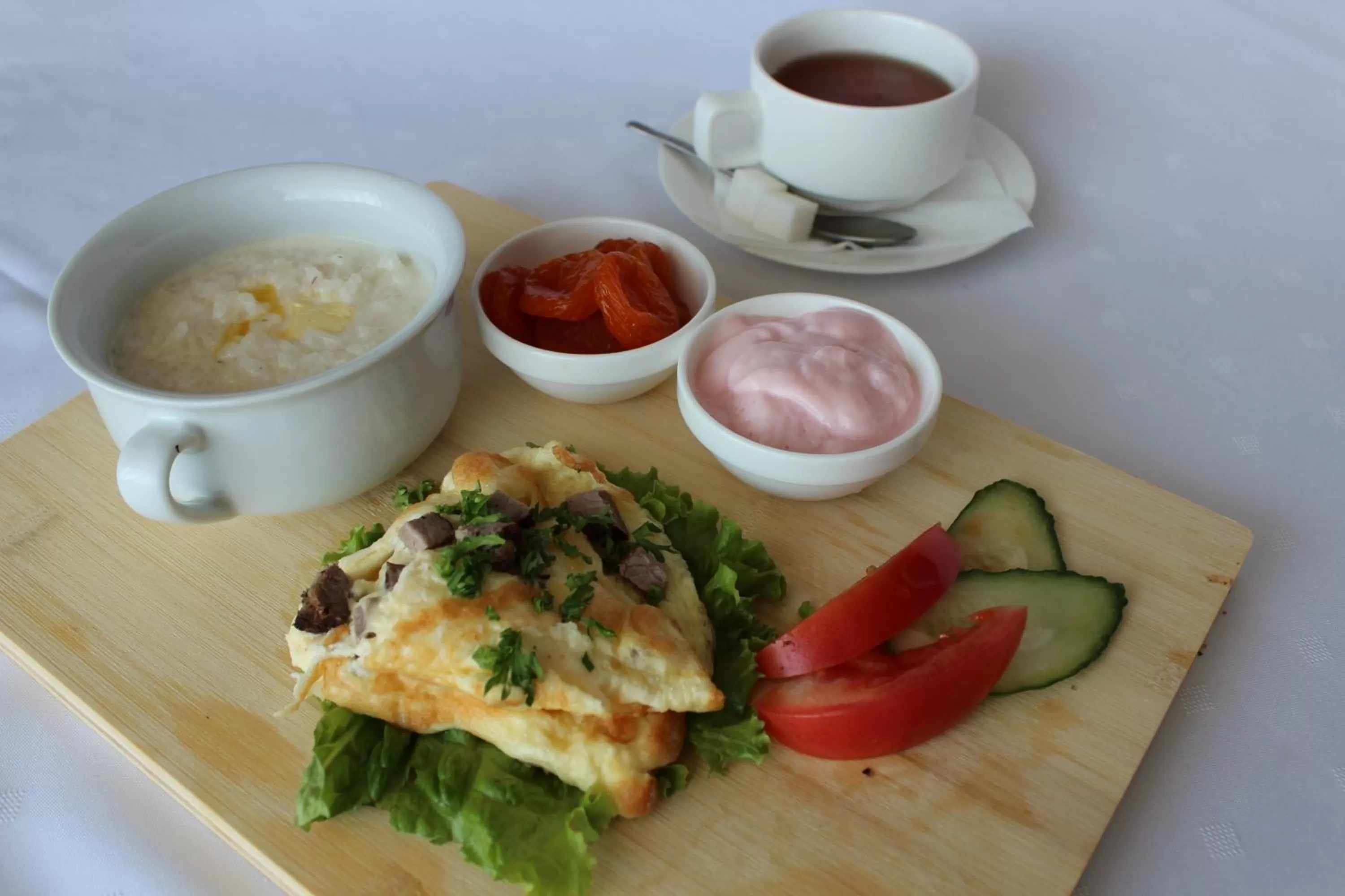 Restaurant/places to eat in Hotel Zumrat