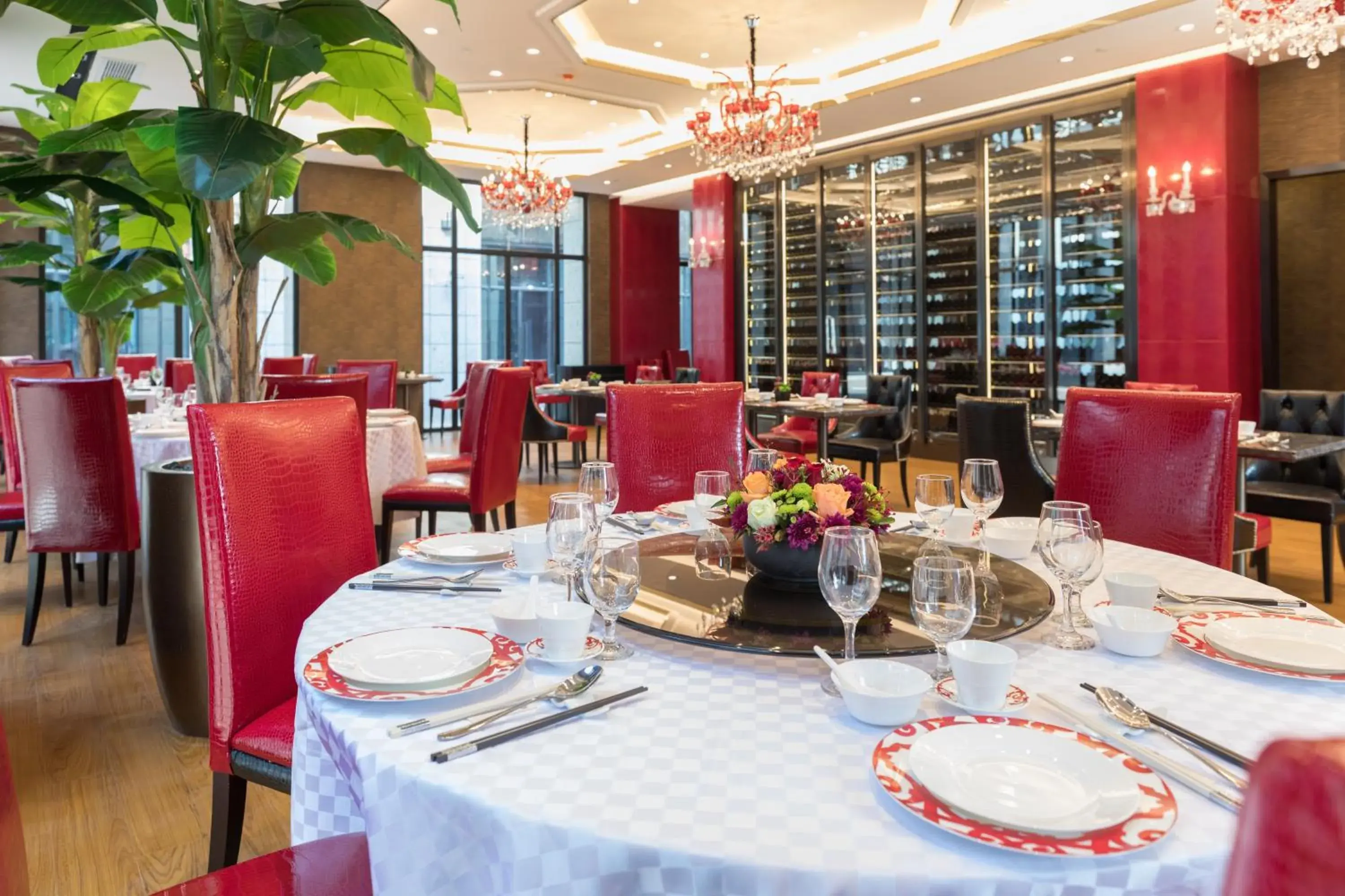 Restaurant/places to eat in Crowne Plaza Shanghai Jinshan by IHG Restaurant/places to eat in Crowne Plaza Shanghai Jinshan by IHG