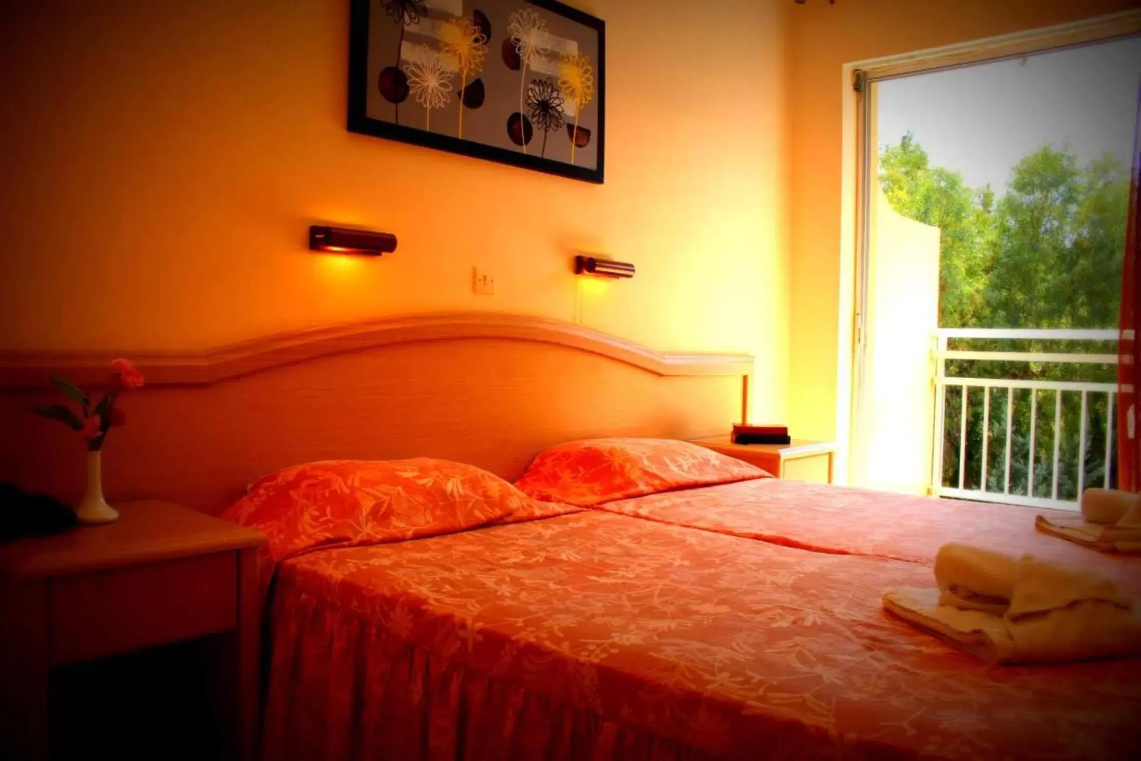 Bed in Primavera Hotel
