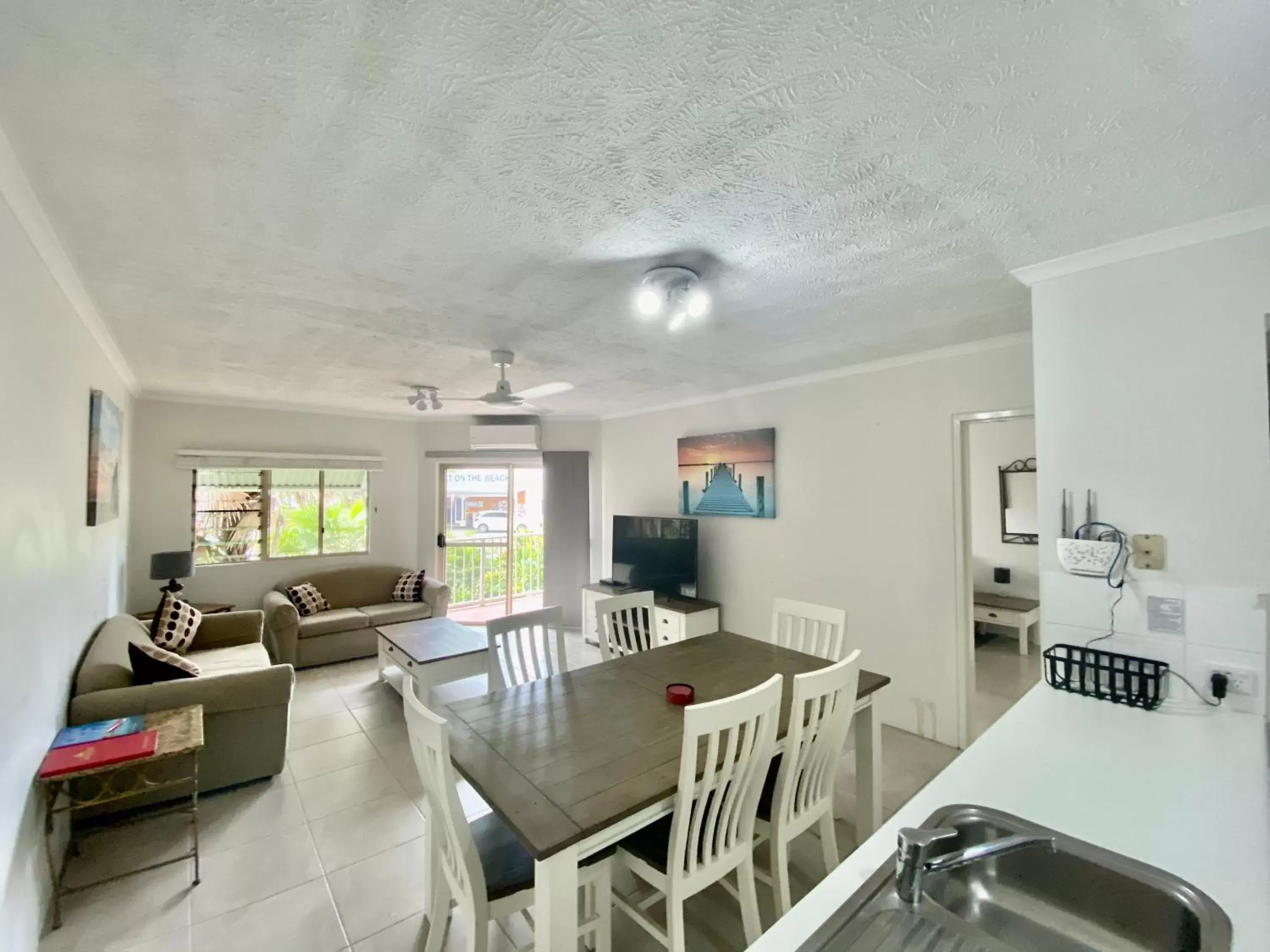 Dining Area in Cairns Beach Resort