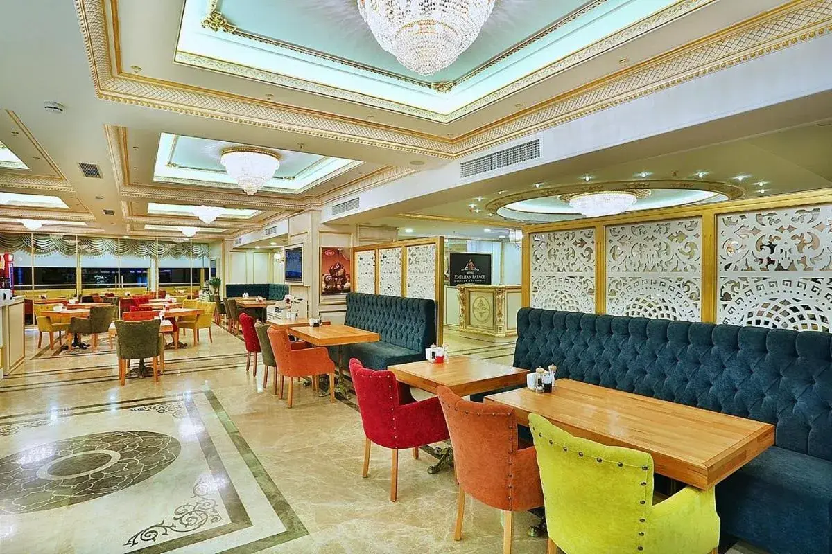 Communal lounge/ TV room, Restaurant/Places to Eat in Hotel Emirhan Palace
