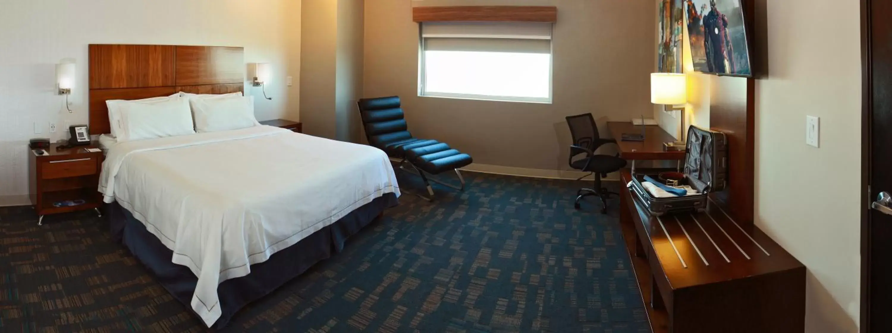 Bed in Holiday Inn Express & Suites Mexicali, an IHG Hotel