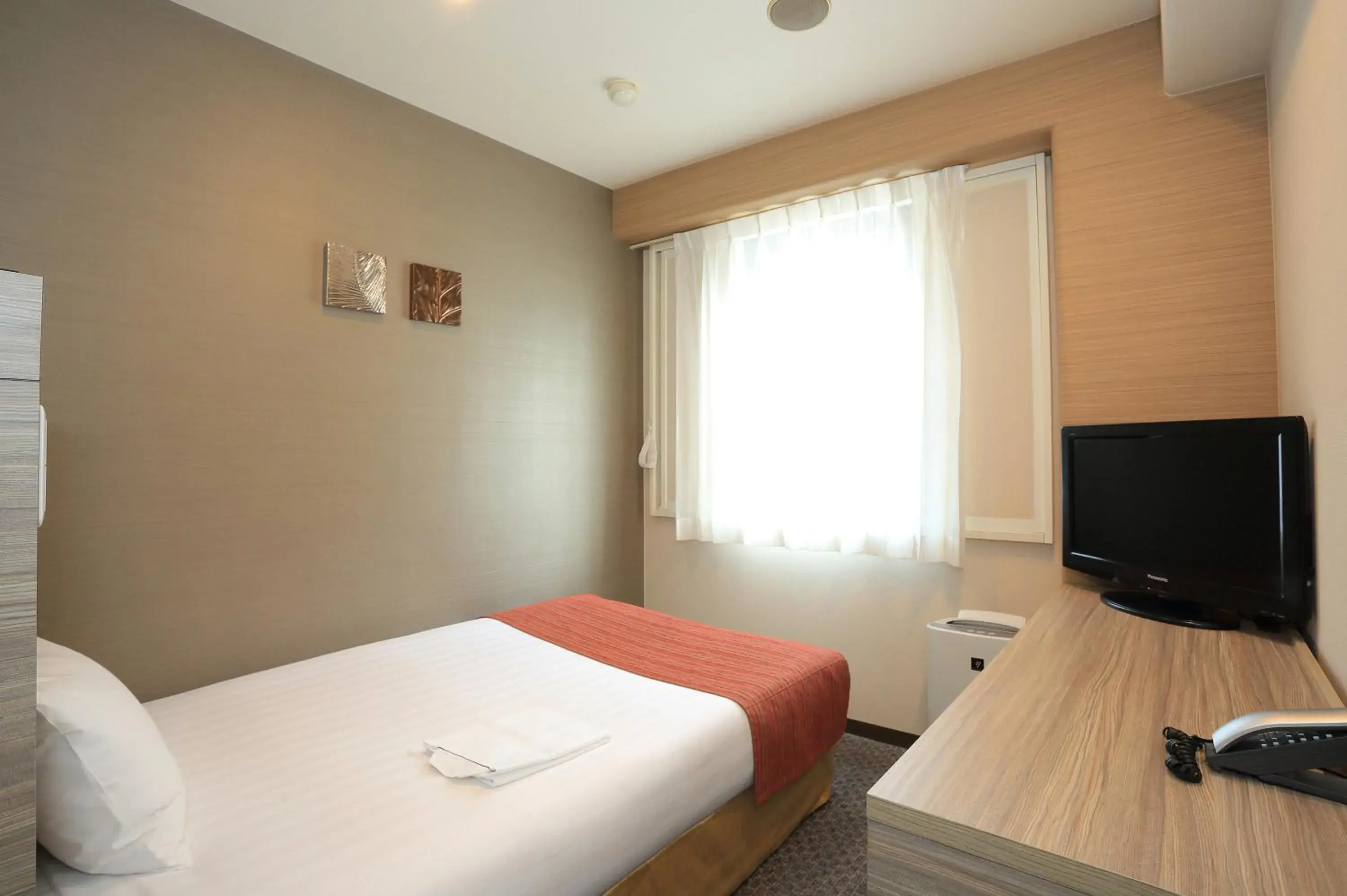 Economy Double Room - Non-Smoking in Smile Hotel Kawaguchi