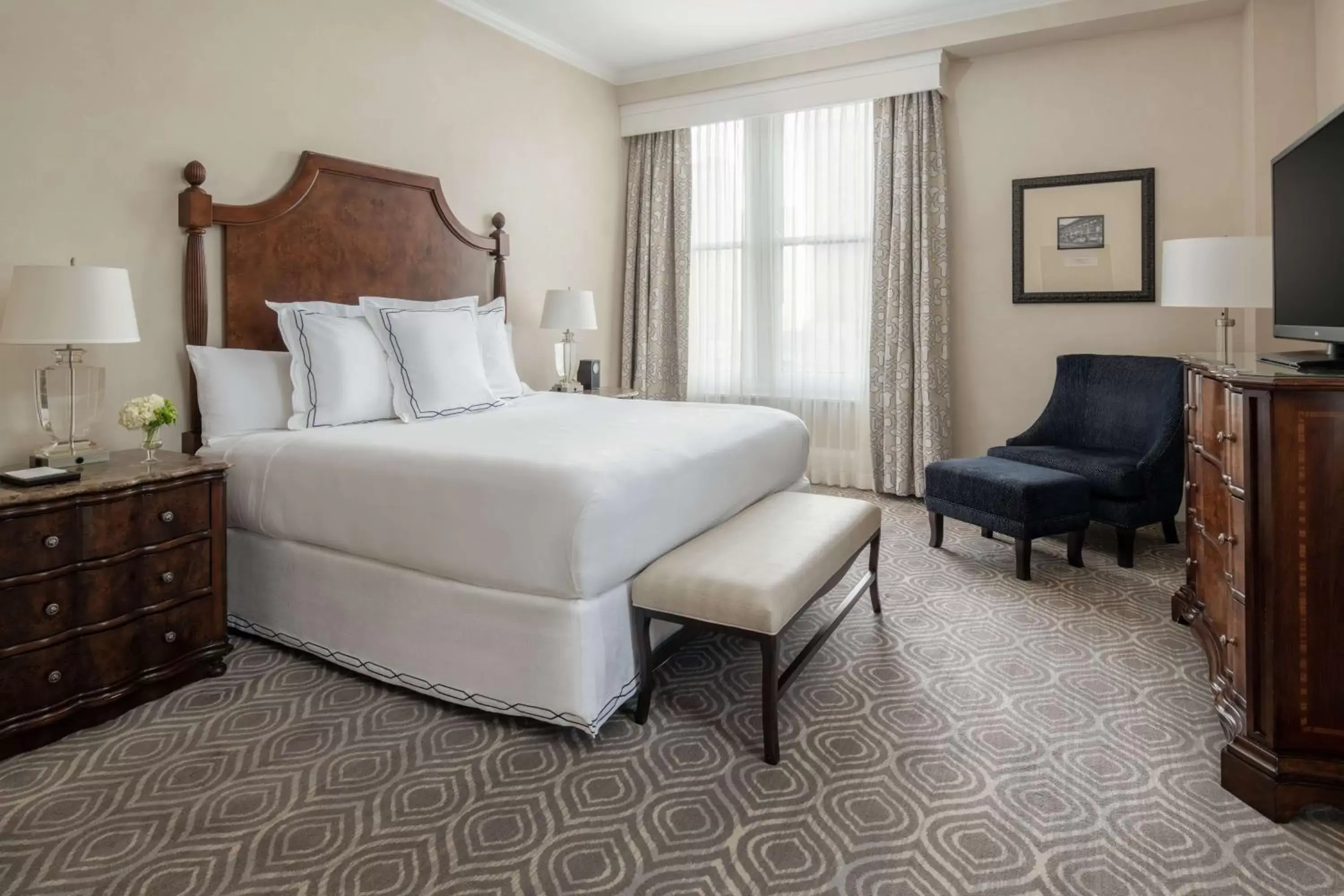 Bed in The Roosevelt Hotel New Orleans - Waldorf Astoria Hotels & Resorts