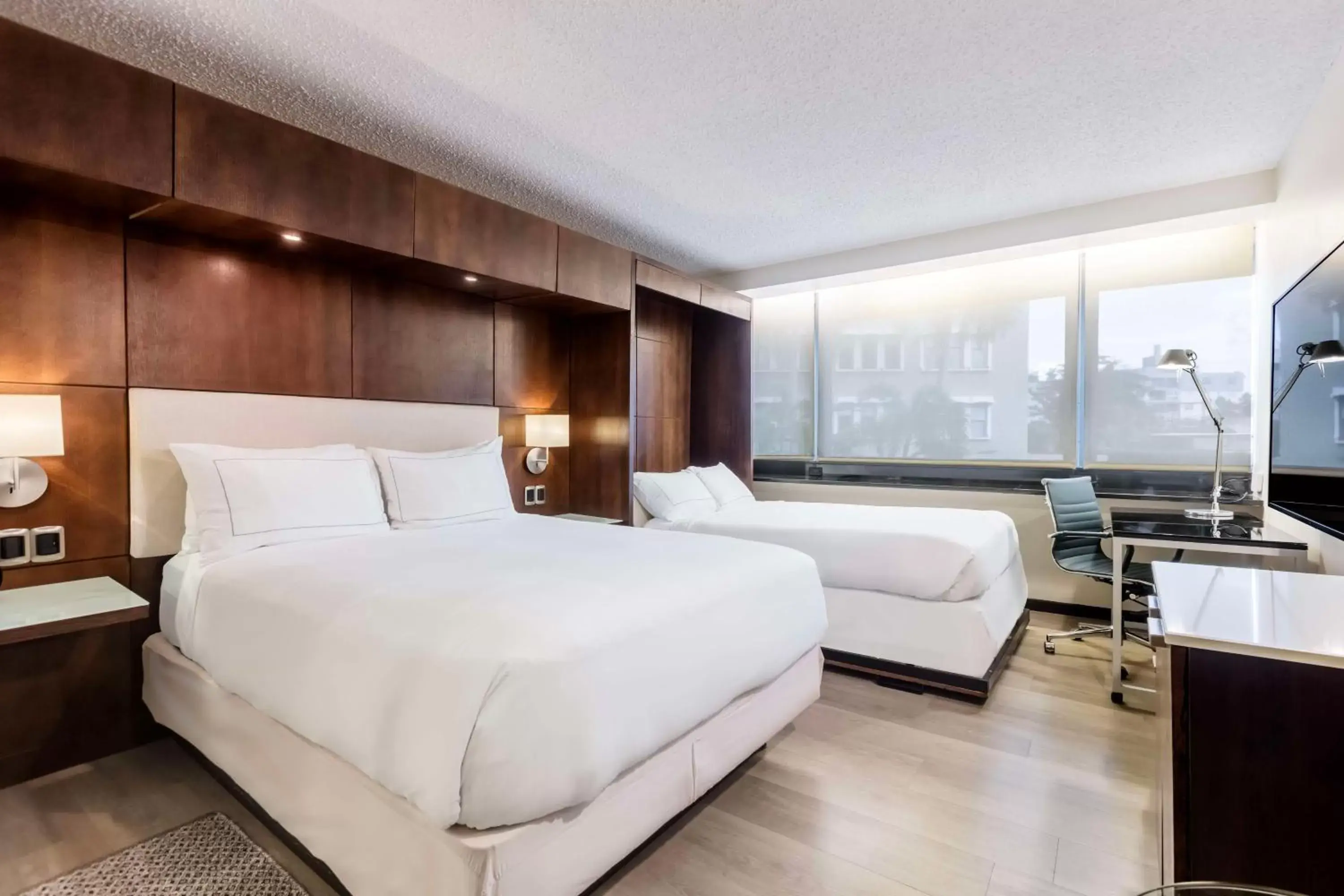 Bedroom, Bed in DoubleTree by Hilton San Juan