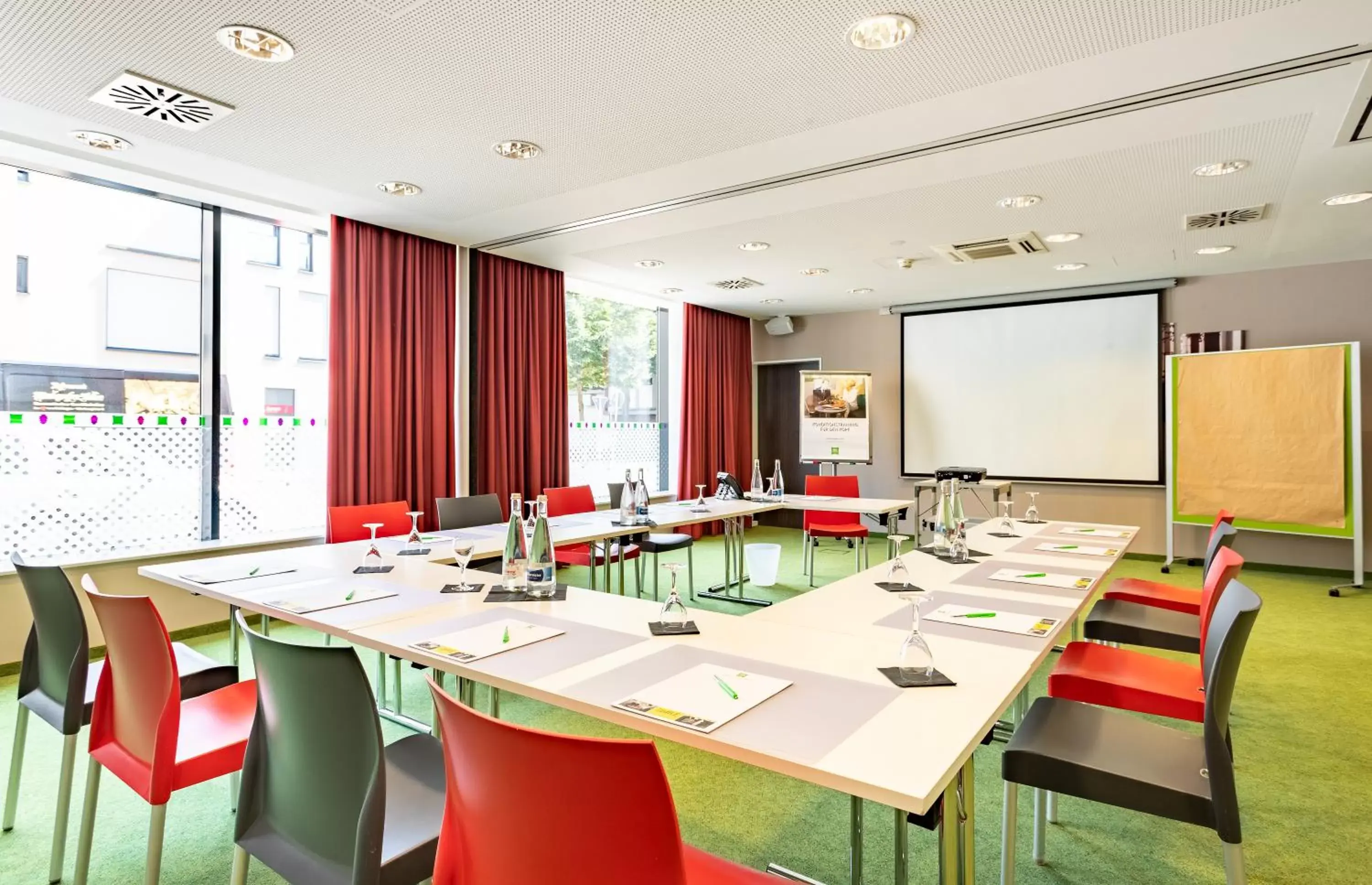 Meeting/conference room in ibis Styles Karlsruhe Ettlingen