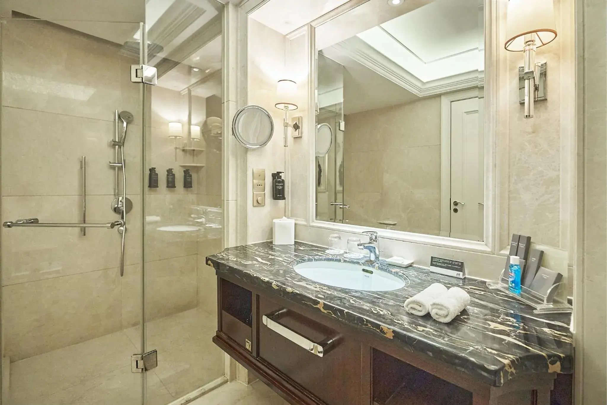 Bathroom in Grand Hotel Haikou (soon to be Fairmont Haikou)