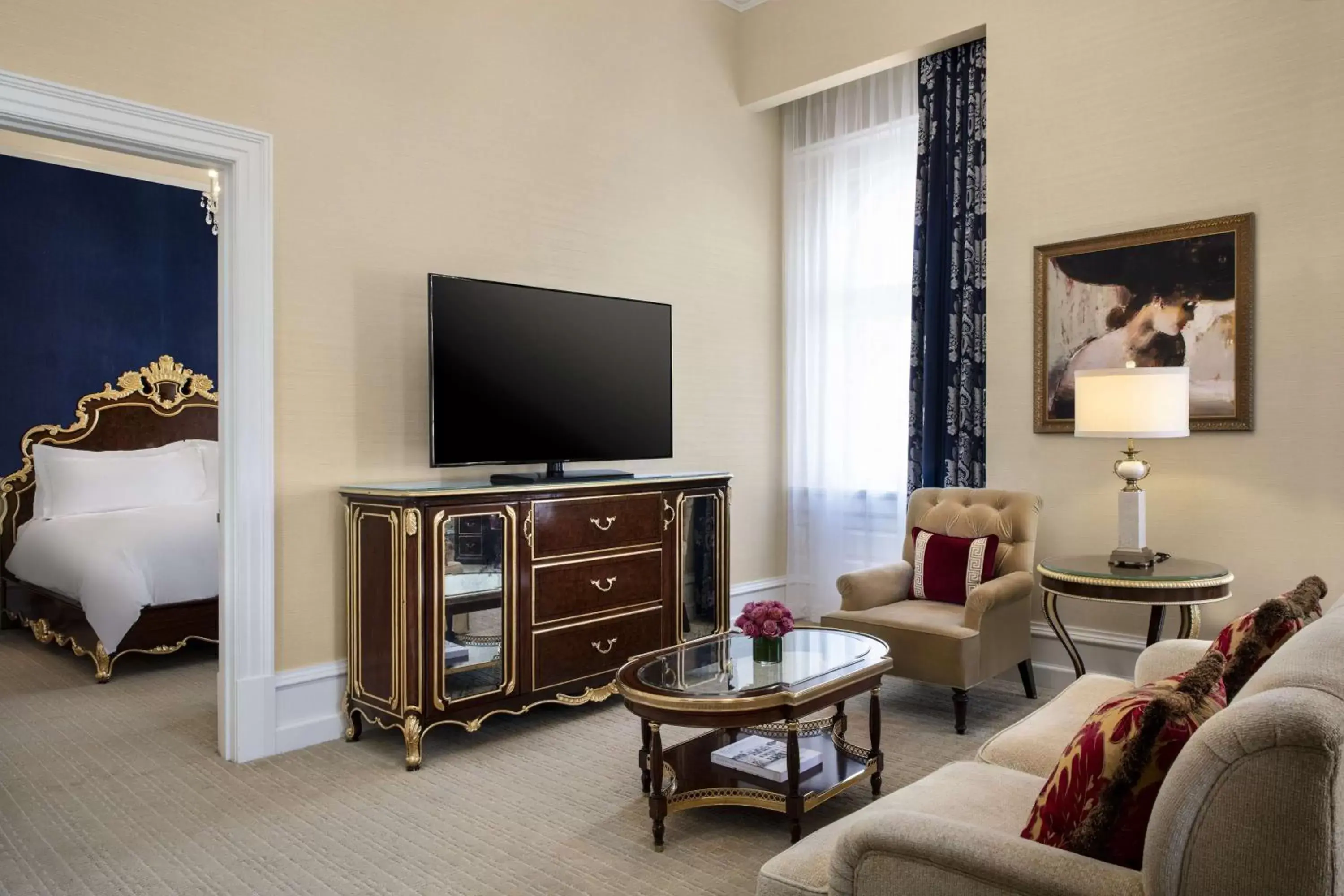 Living room, TV/Entertainment Center in Waldorf Astoria Washington DC