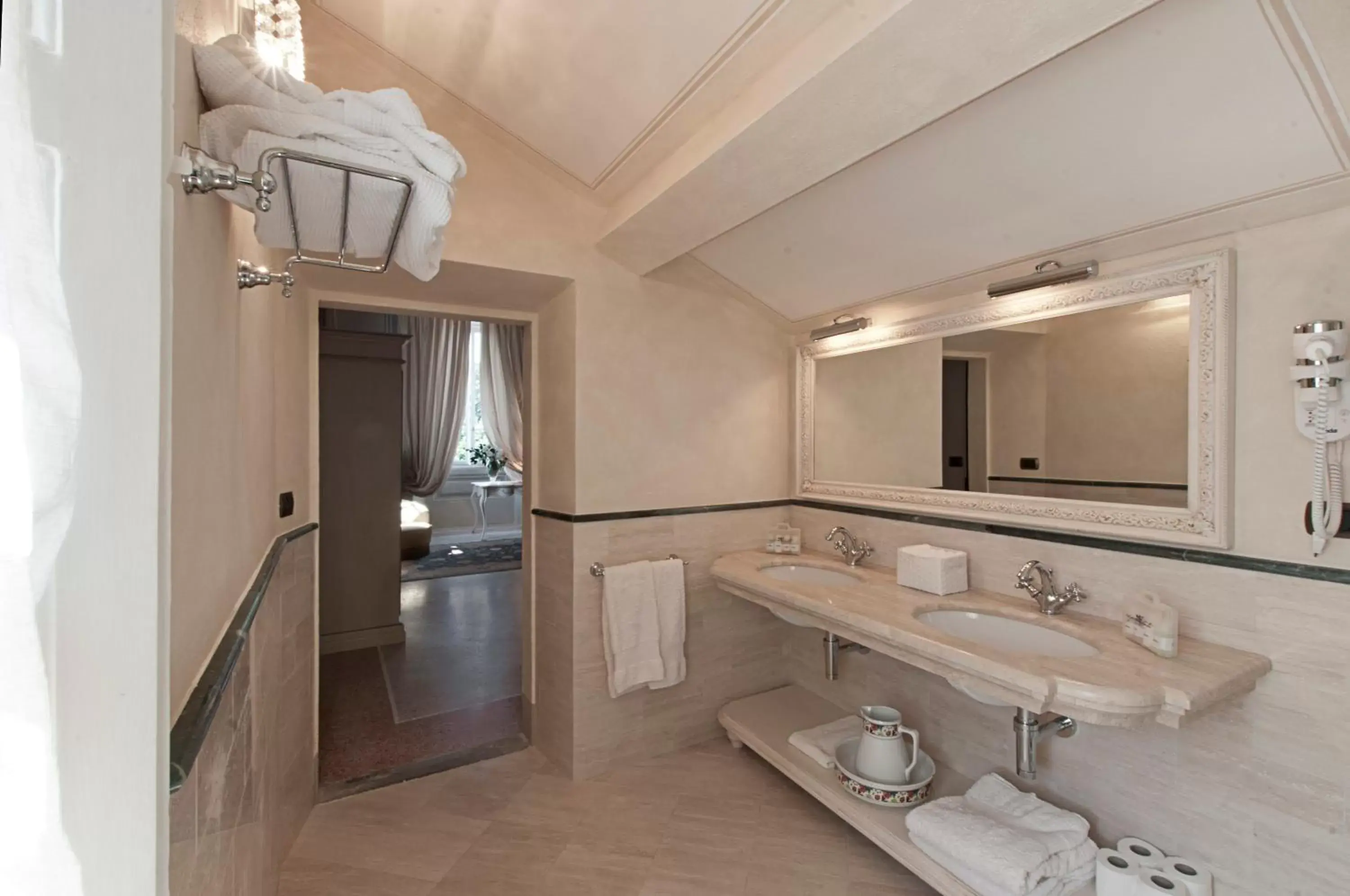 Bathroom in Villa Scorzi - Residenza d'Epoca - Adults only