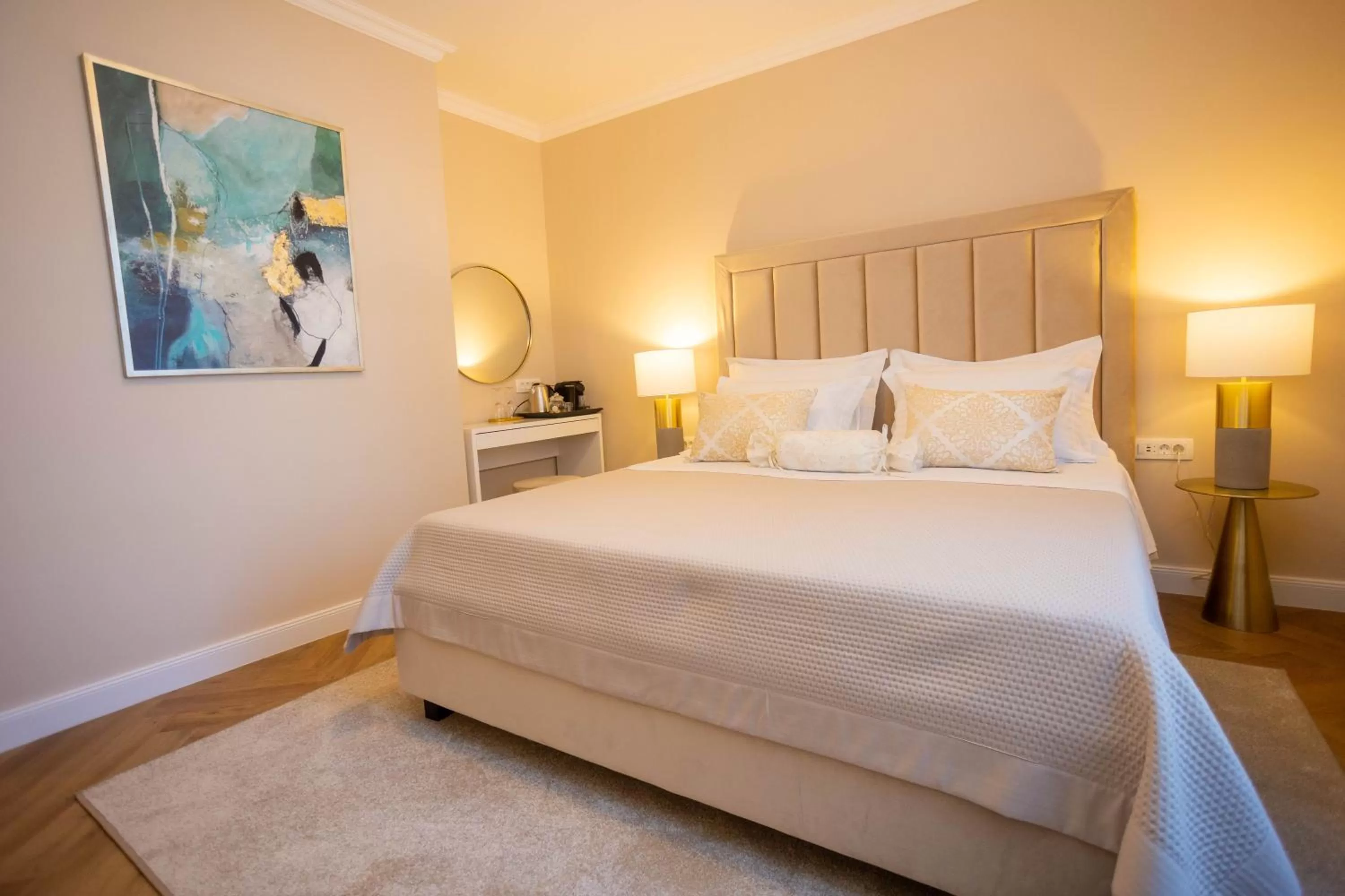 Bedroom in City and Style Luxury Rooms Split