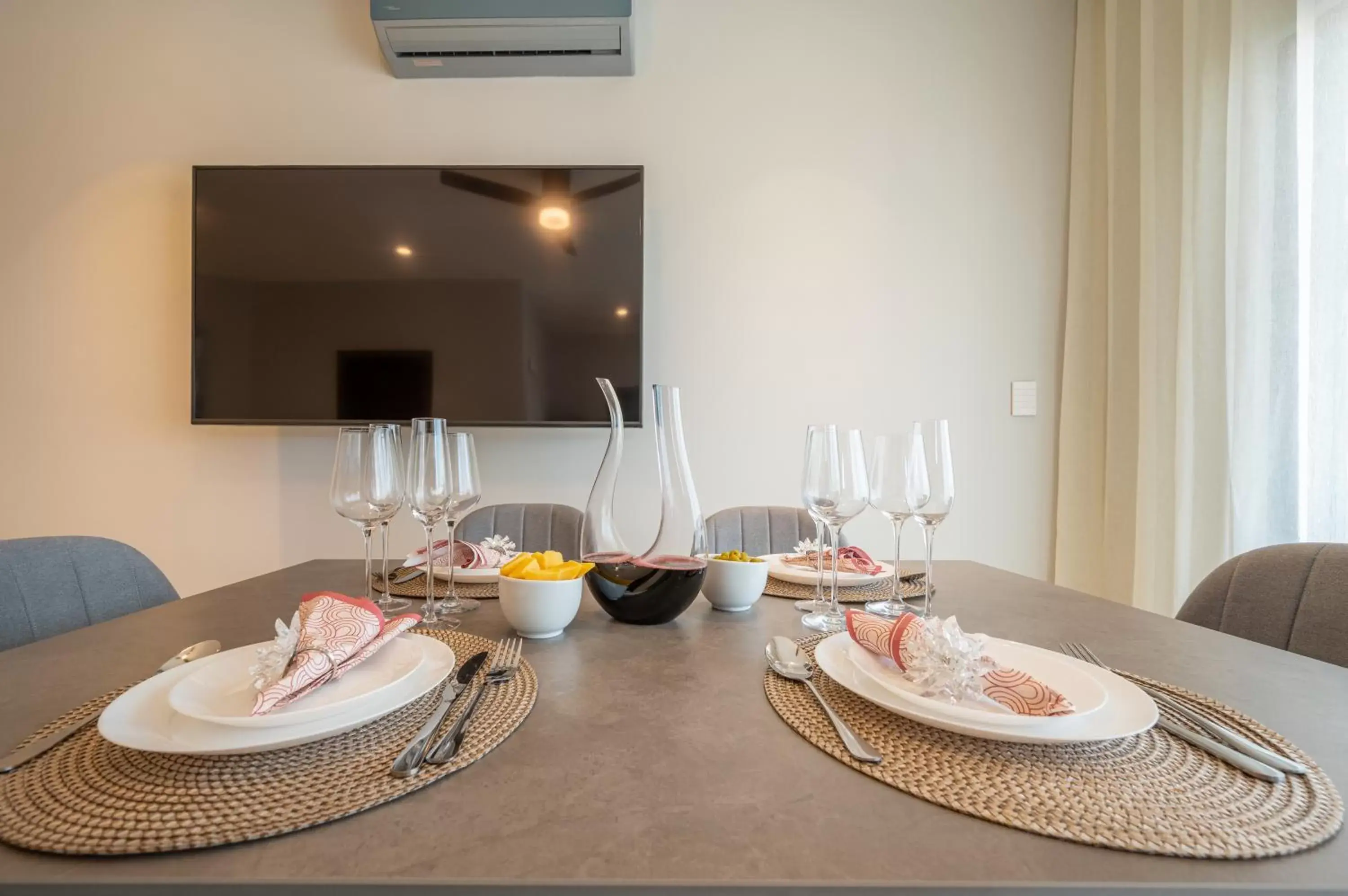 Dining Area in Kippal - Modern Oasis - ApartHotel