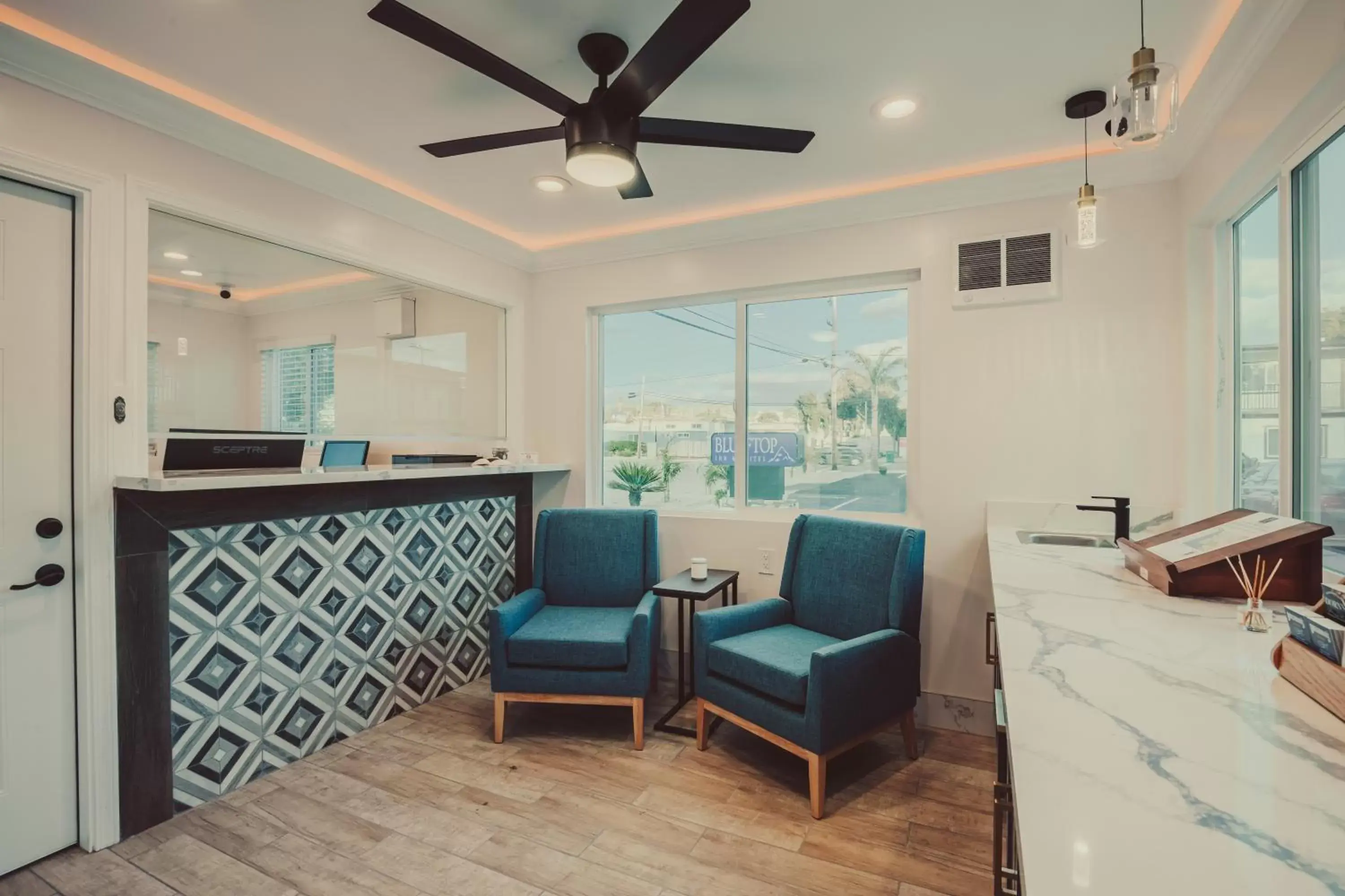 Lobby or reception in Blufftop Inn & Suites - Wharf/Restaurant District Lobby or reception in Blufftop Inn & Suites - Wharf/Restaurant District