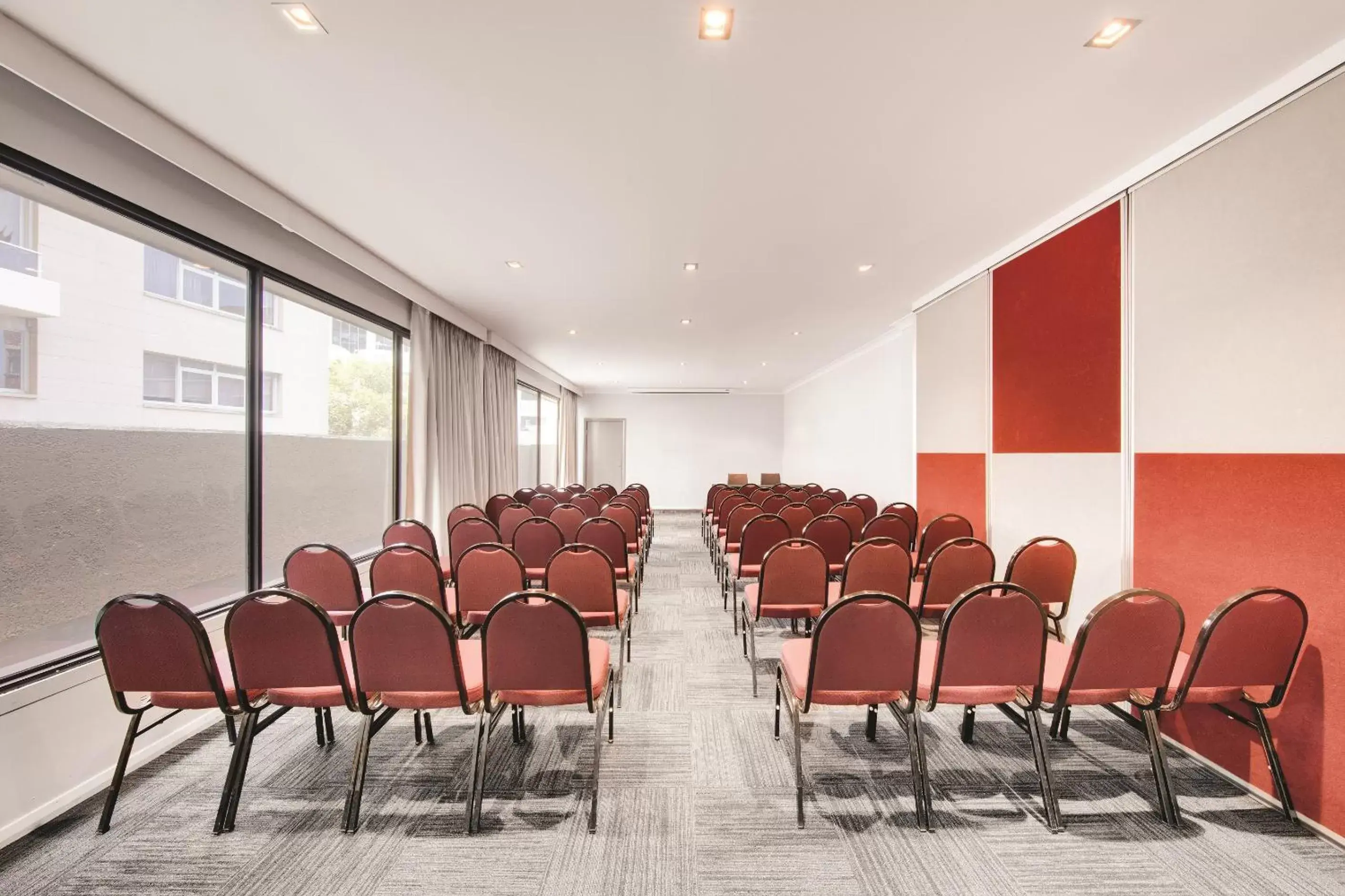 Meeting/conference room in Central Studio Hotel Sydney