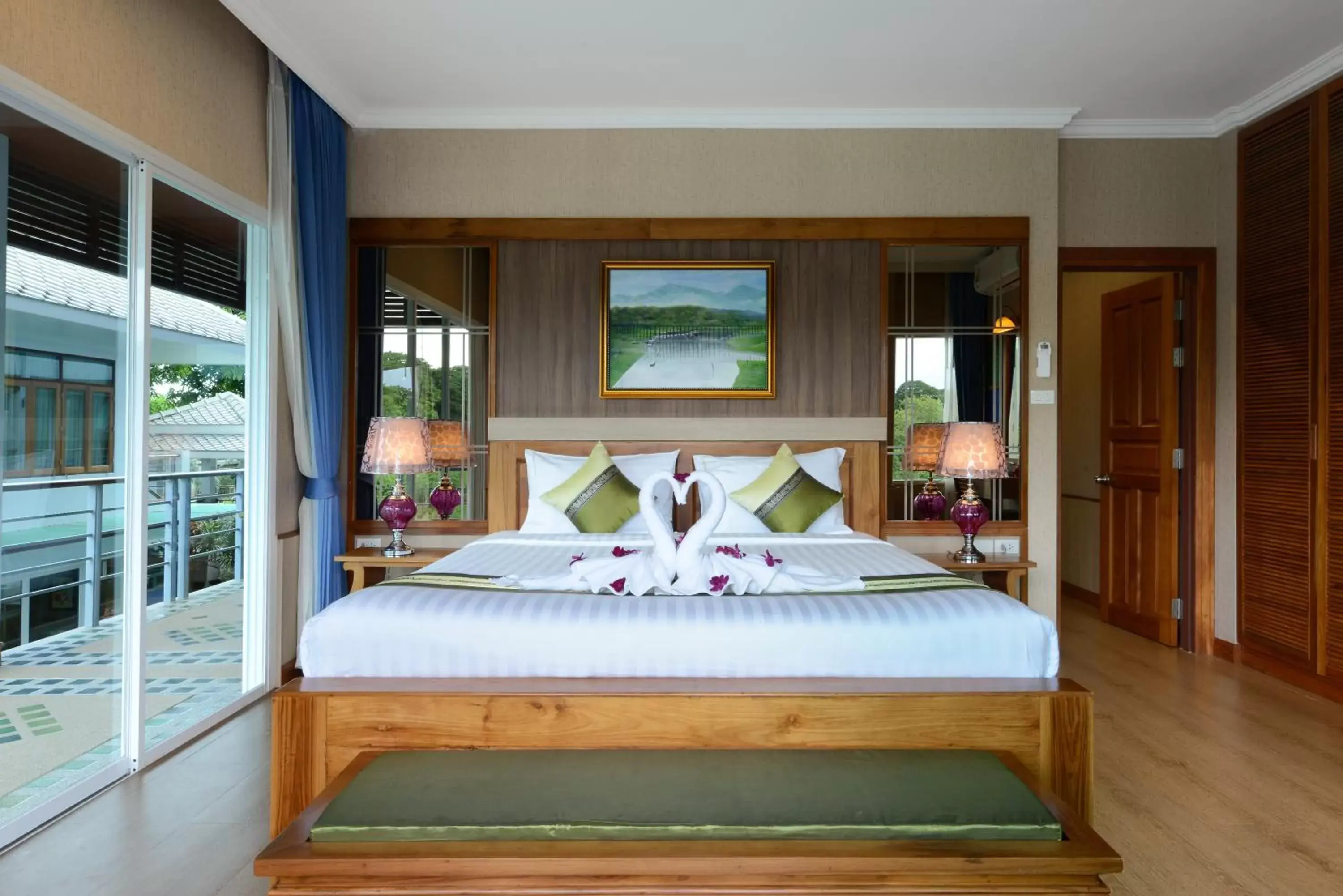 Photo of the whole room, Bed in Princess River Kwai Hotel