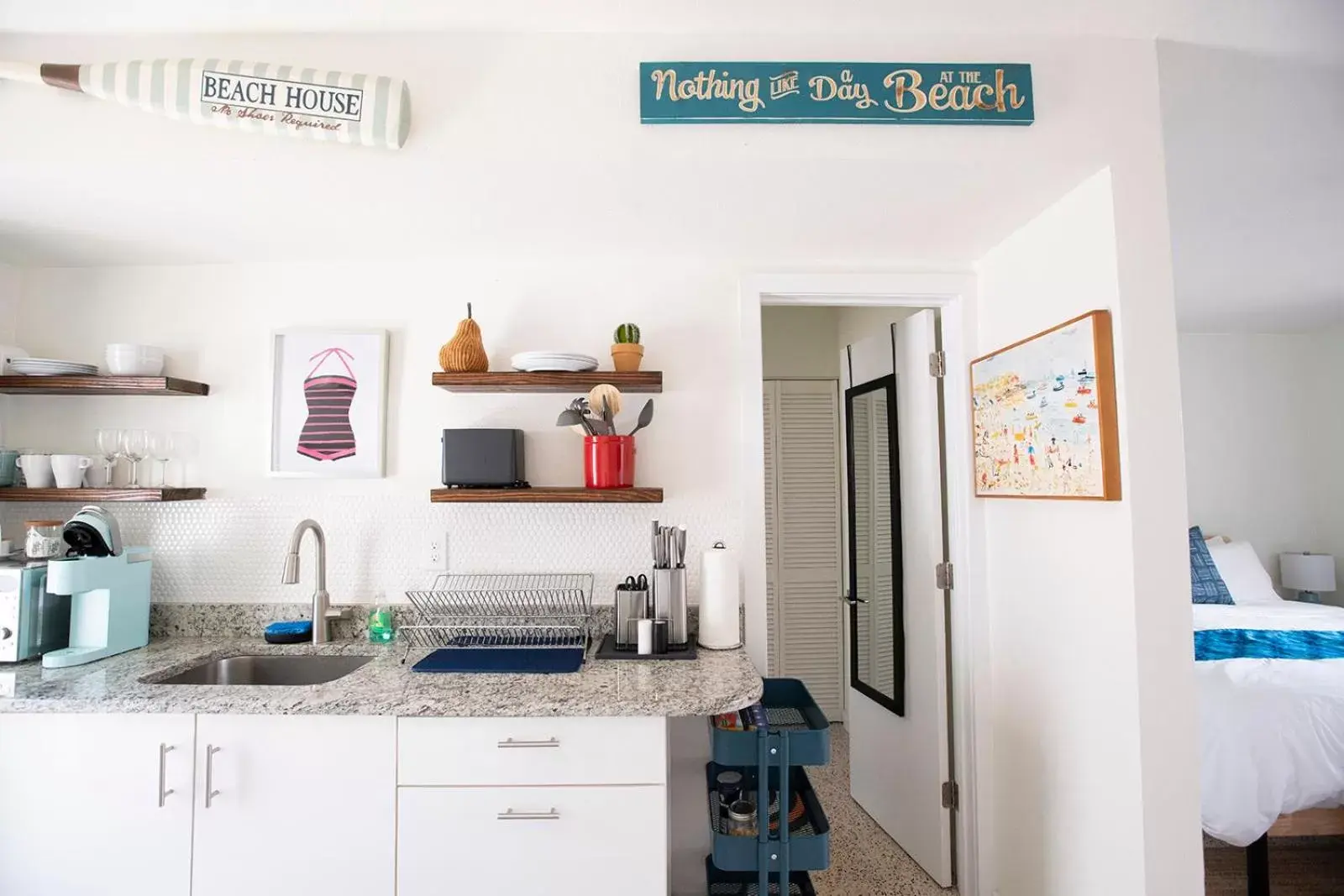 Kitchen/Kitchenette in Casa Limonada Boutique Motel