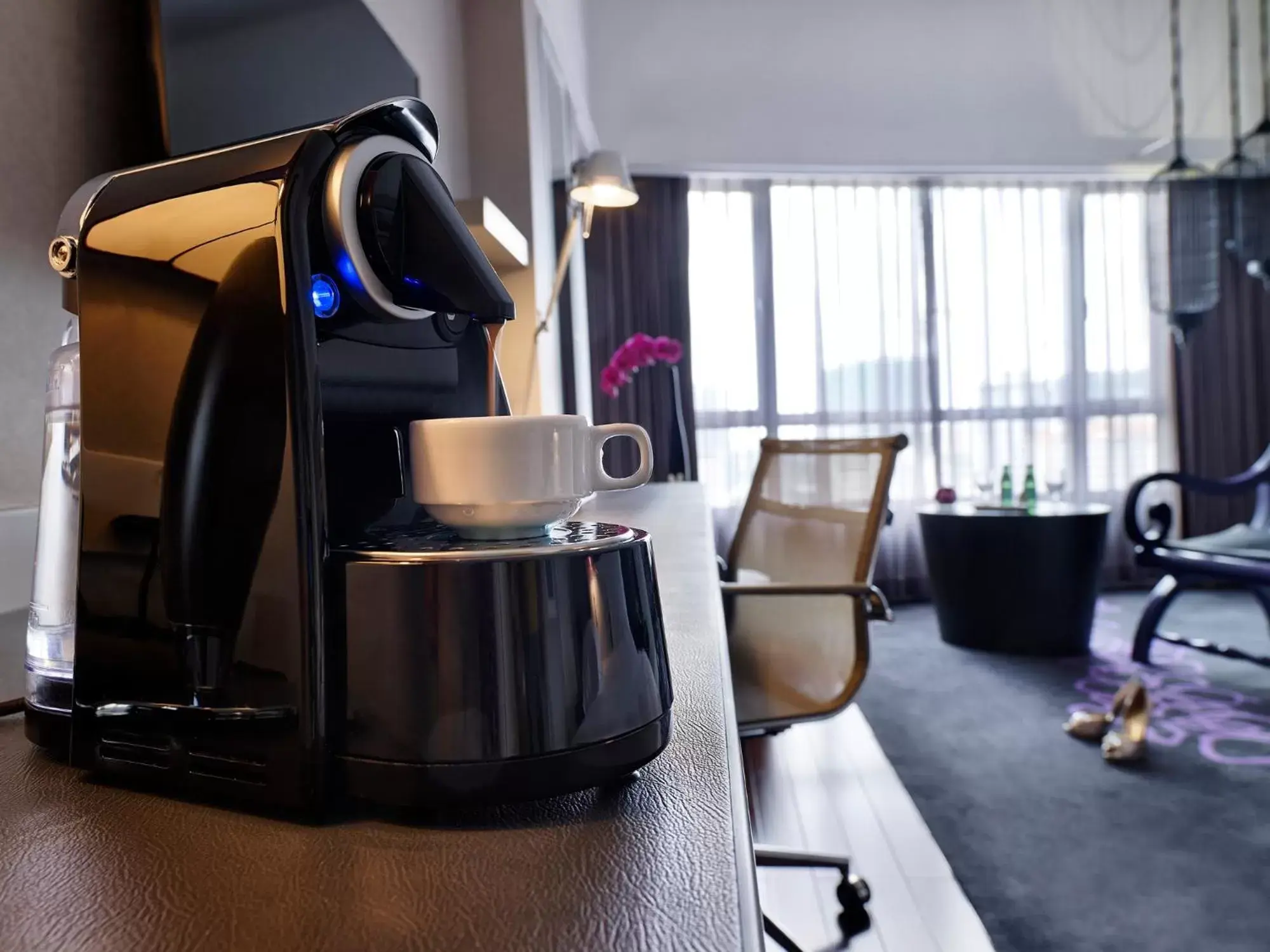 Coffee/tea facilities in Sofitel Saigon Plaza