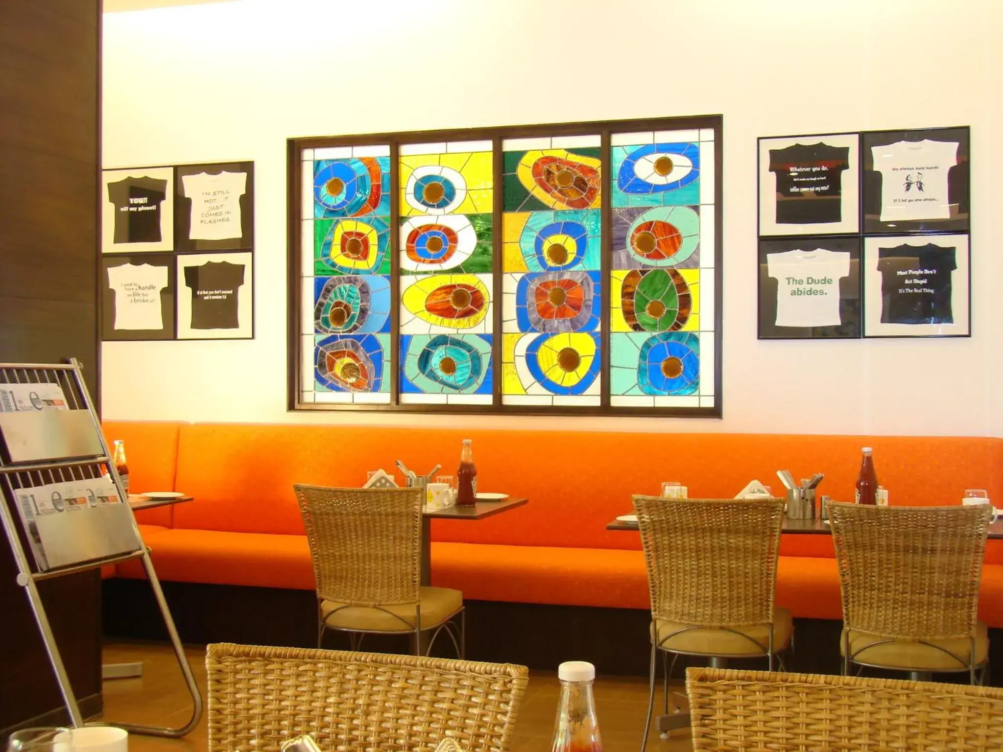 Restaurant/places to eat in Lemon Tree Hotel Chennai