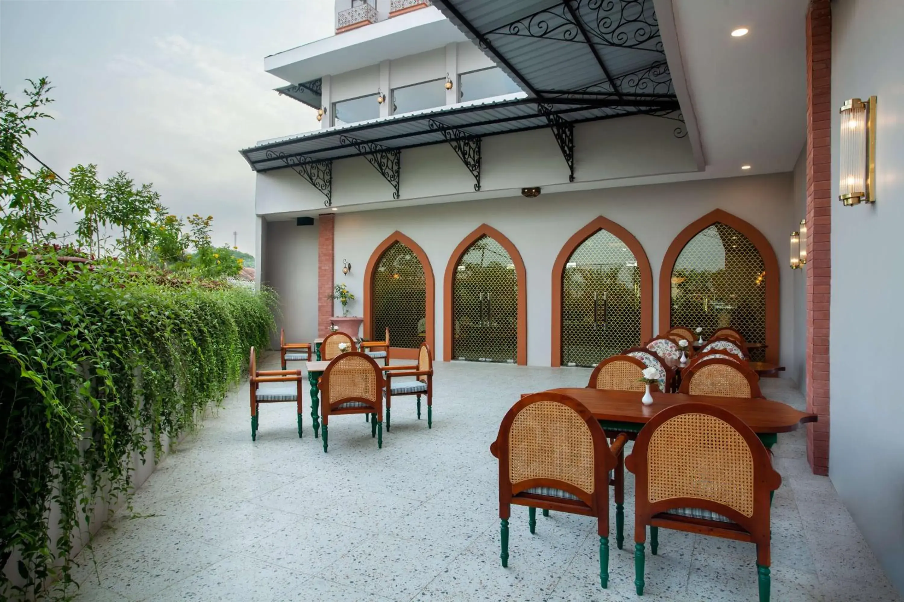 Restaurant/places to eat in Alhambra Hotel & Convention, BW Signature Collection Restaurant/places to eat in Alhambra Hotel & Convention, BW Signature Collection