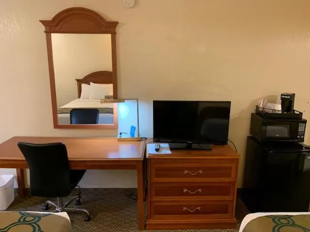 Days Inn by Wyndham Asheville West