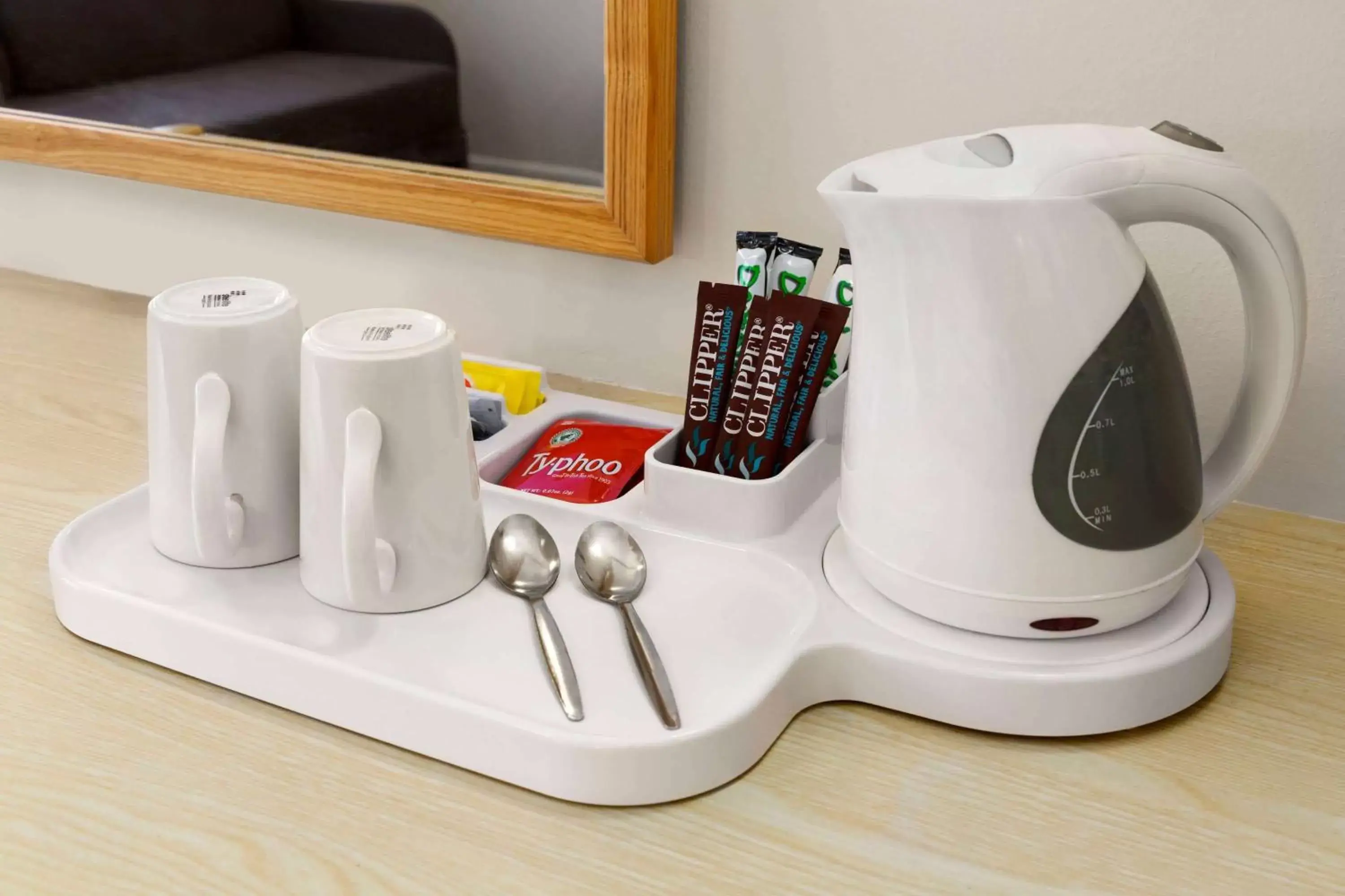 Photo of the whole room in Days Inn Sutton Scotney South Photo of the whole room in Days Inn Sutton Scotney South