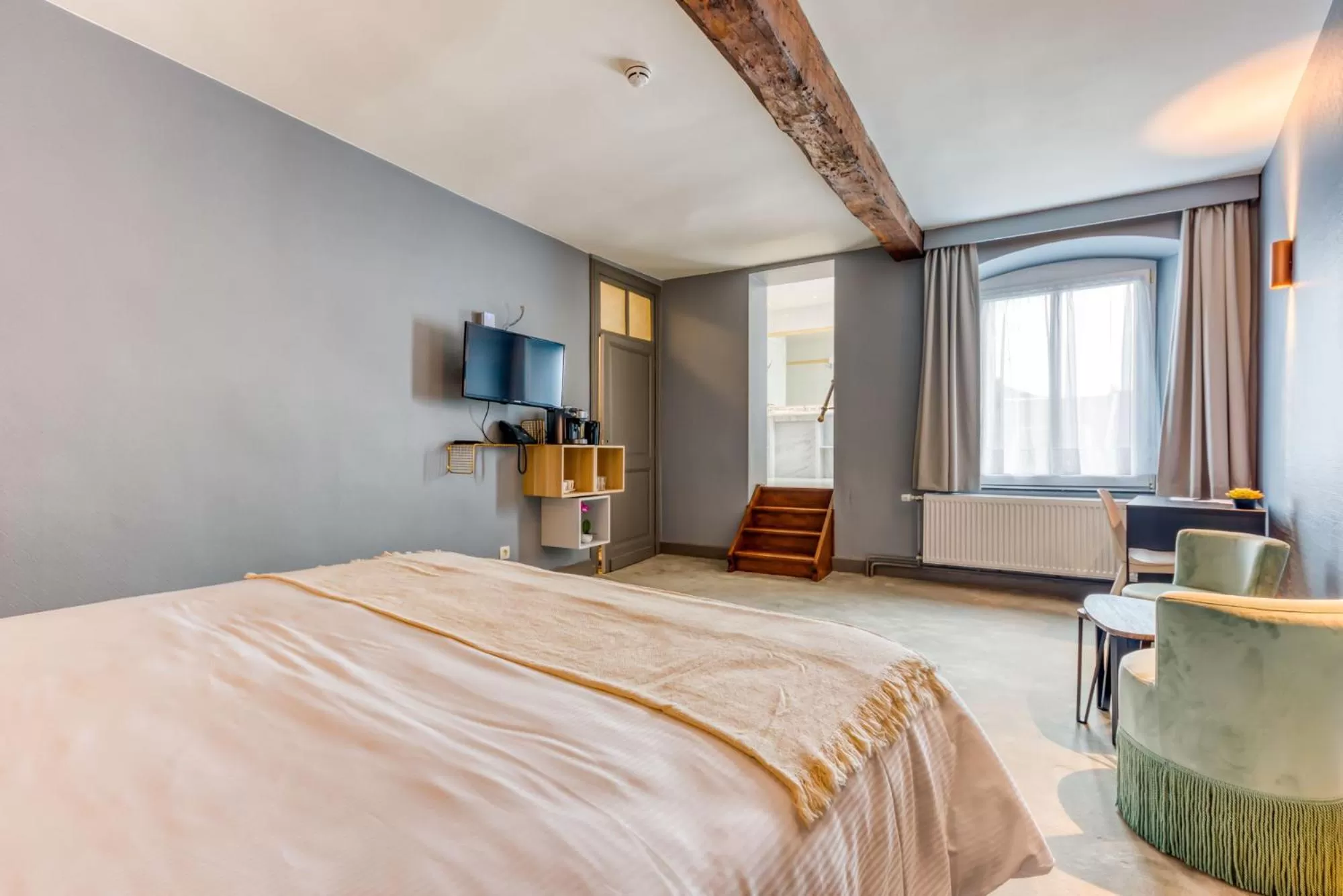 Bed in Hôtel Imperi'Ale