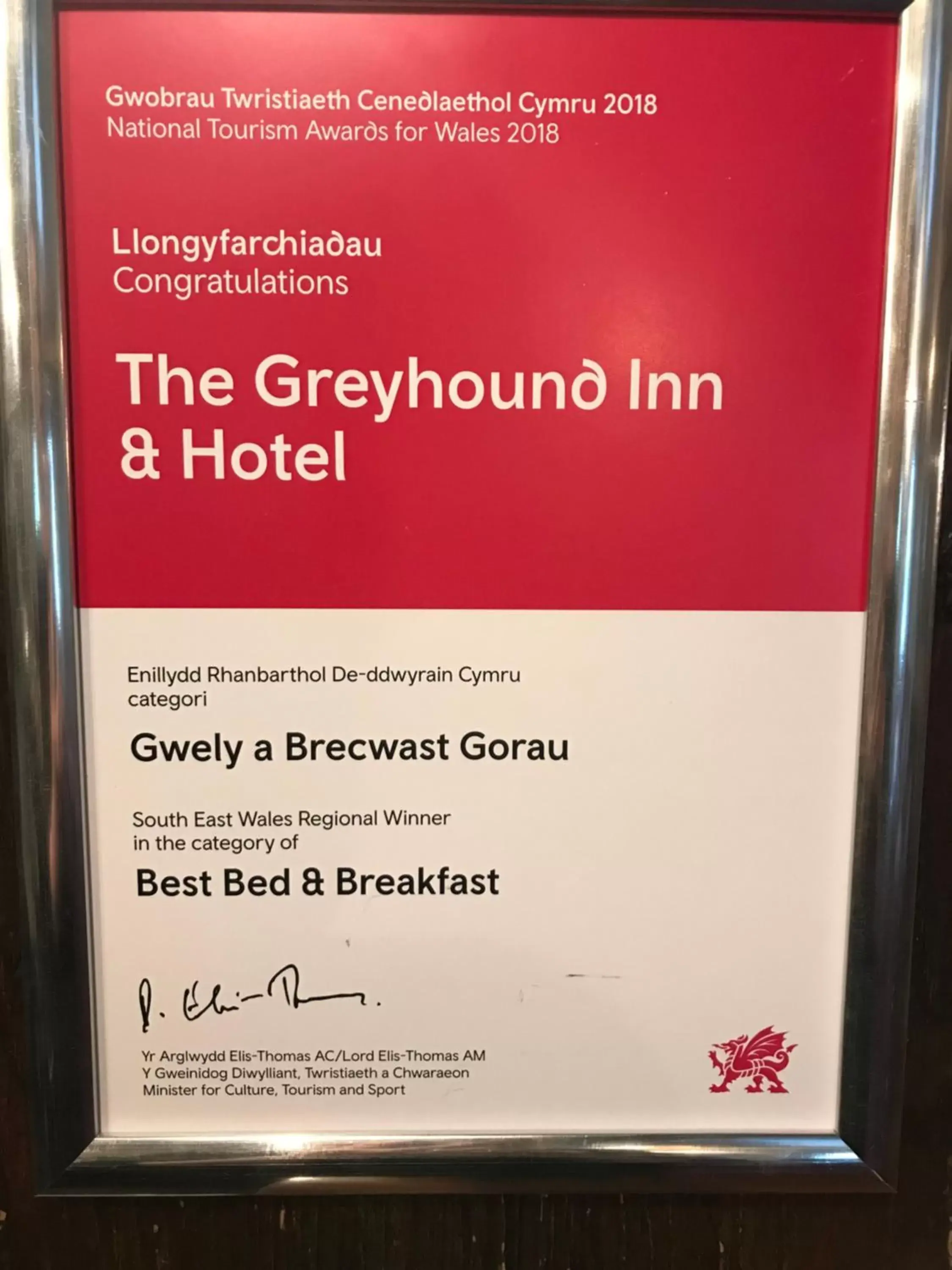 Logo/Certificate/Sign in The Greyhound Inn and Hotel