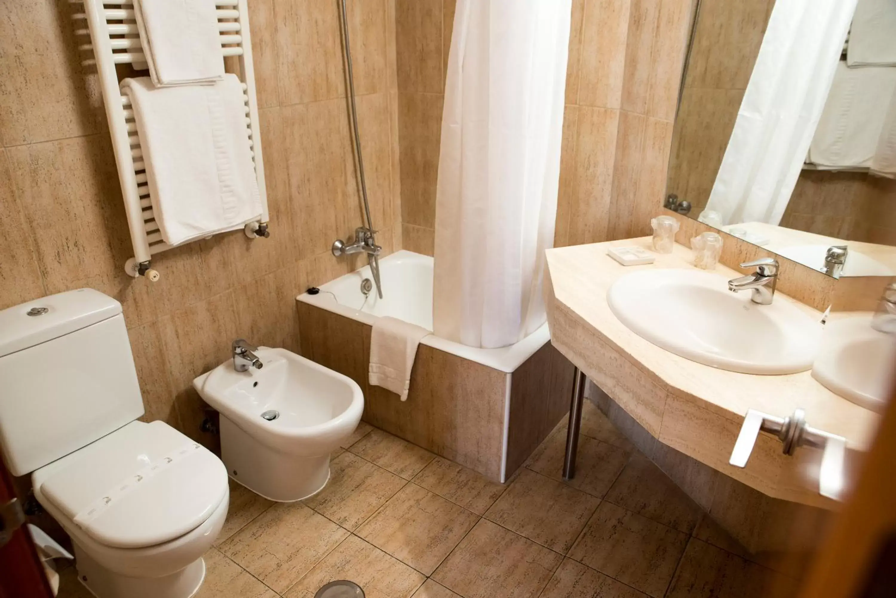 Bathroom in Hotel Santa Isabel
