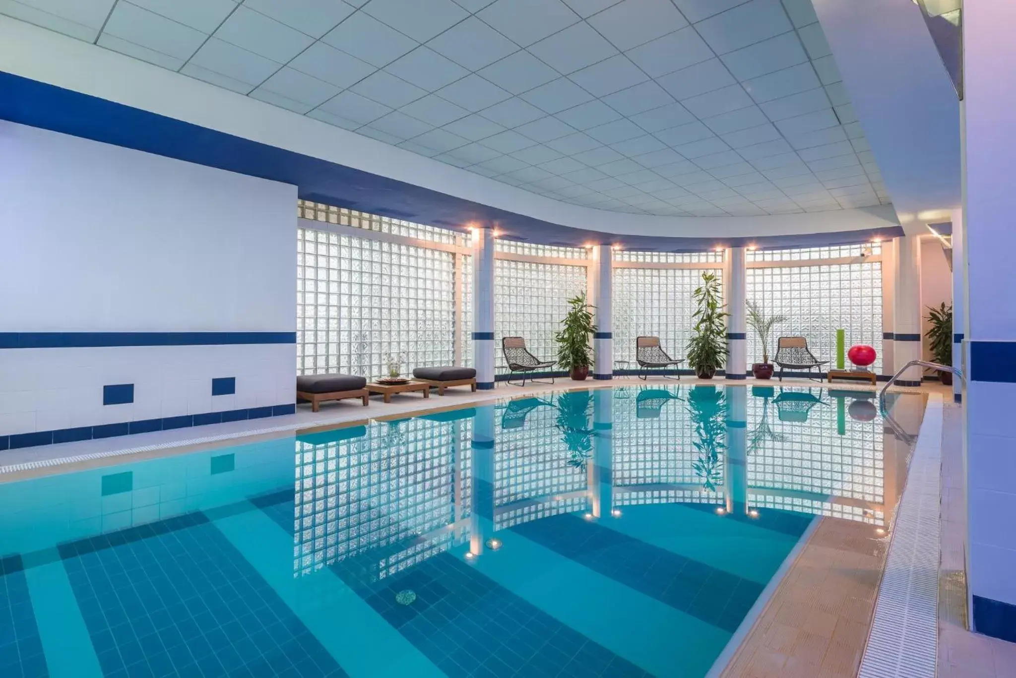 Swimming Pool in InterContinental Athenee Palace Bucharest, an IHG Hotel